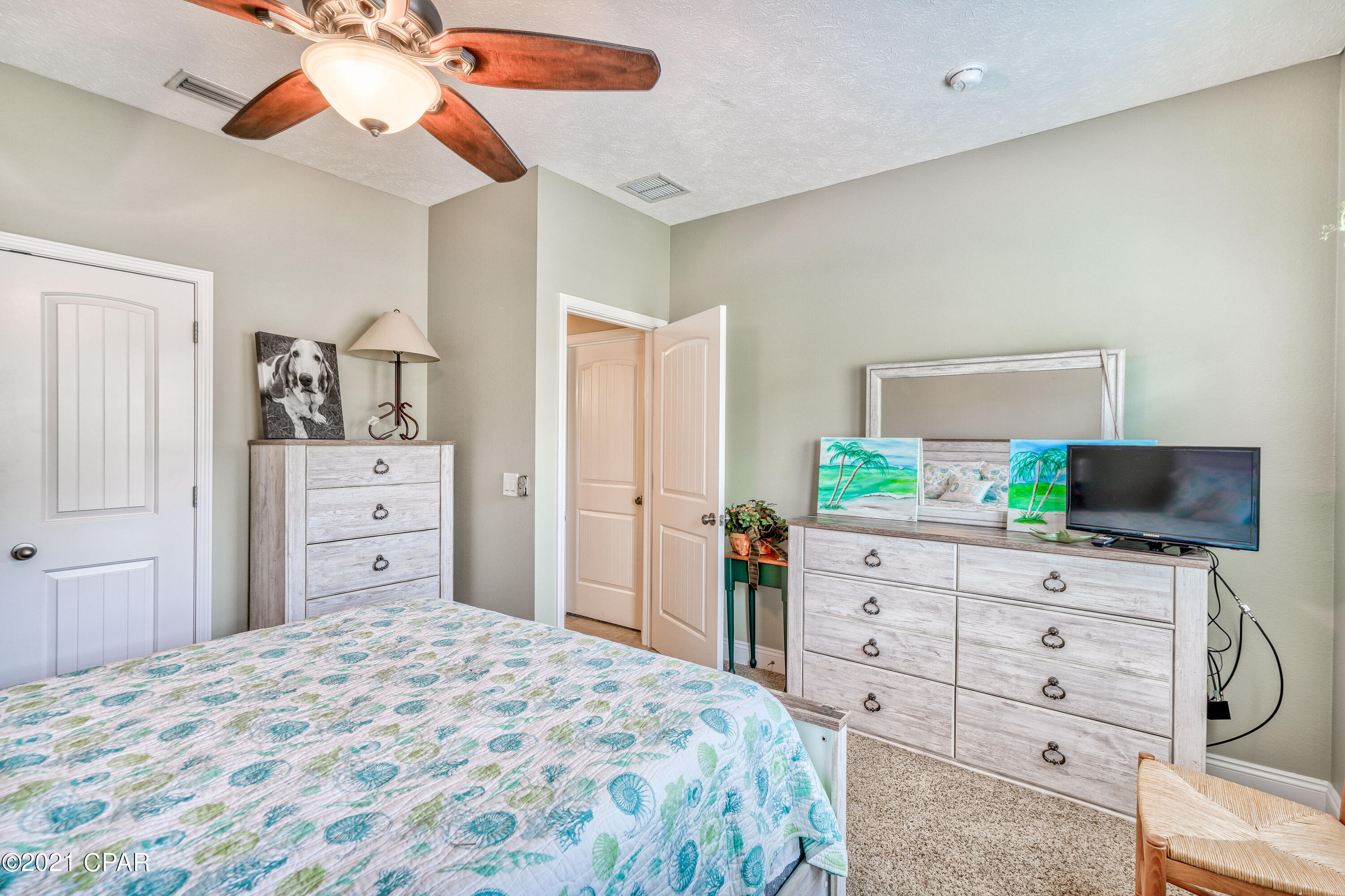 Colony Club - Residential