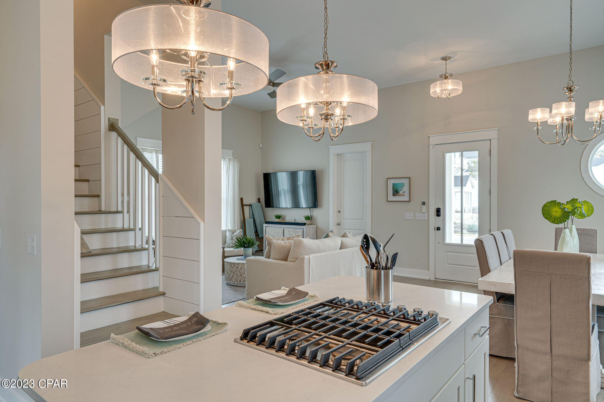 Lagoon Manor - Residential