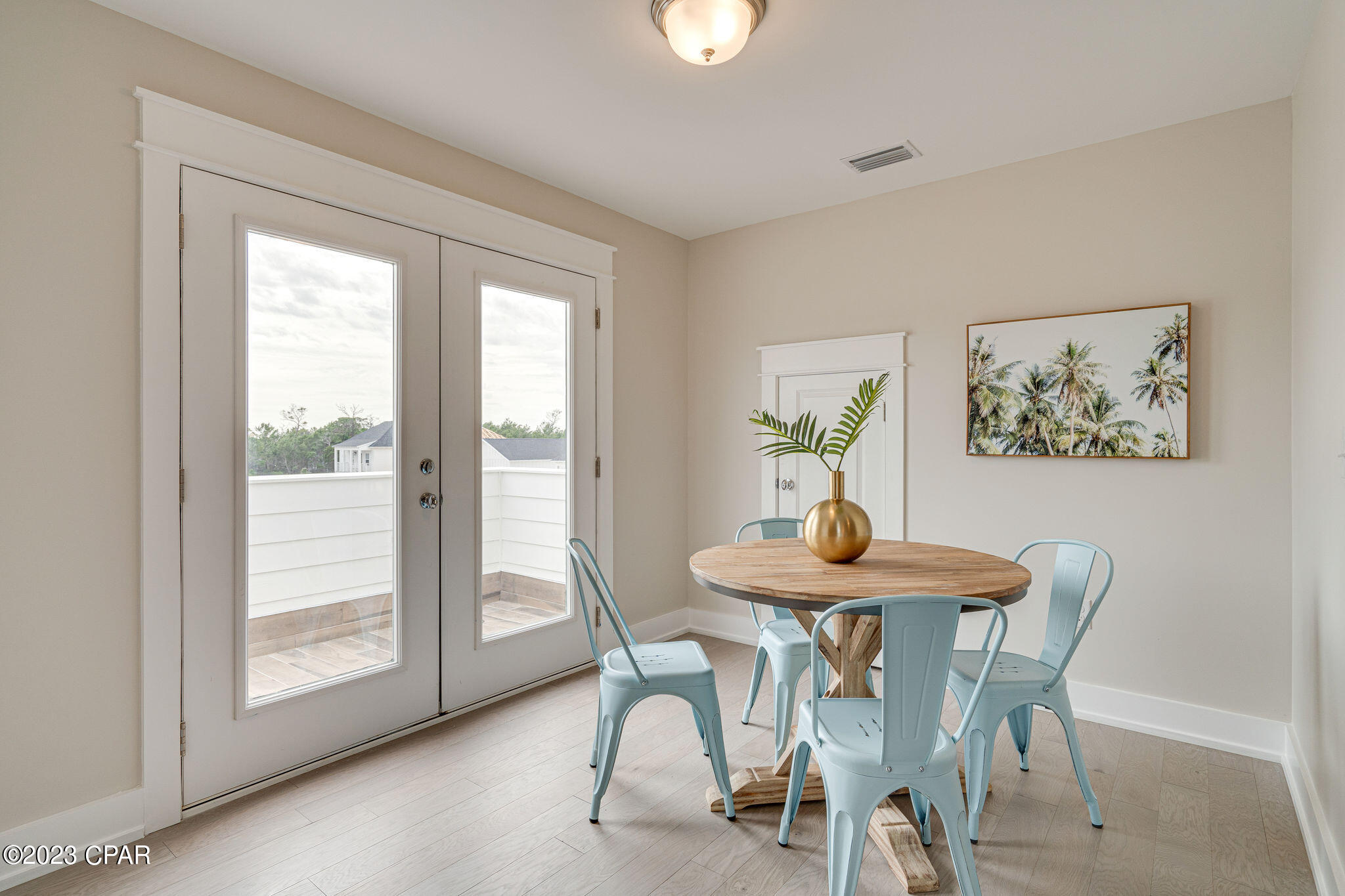 Lagoon Manor - Residential