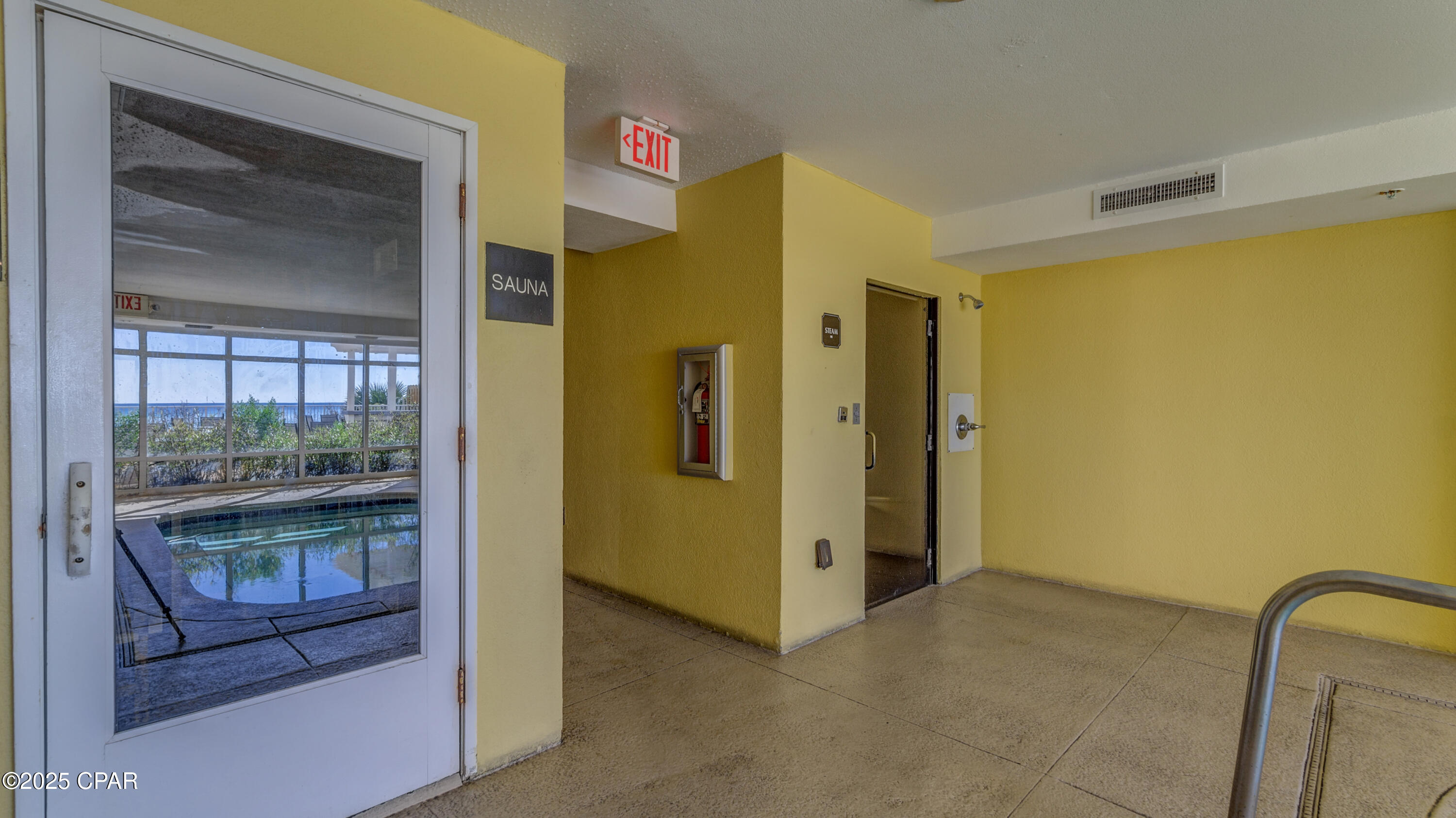 Twin Palms Resort - Residential