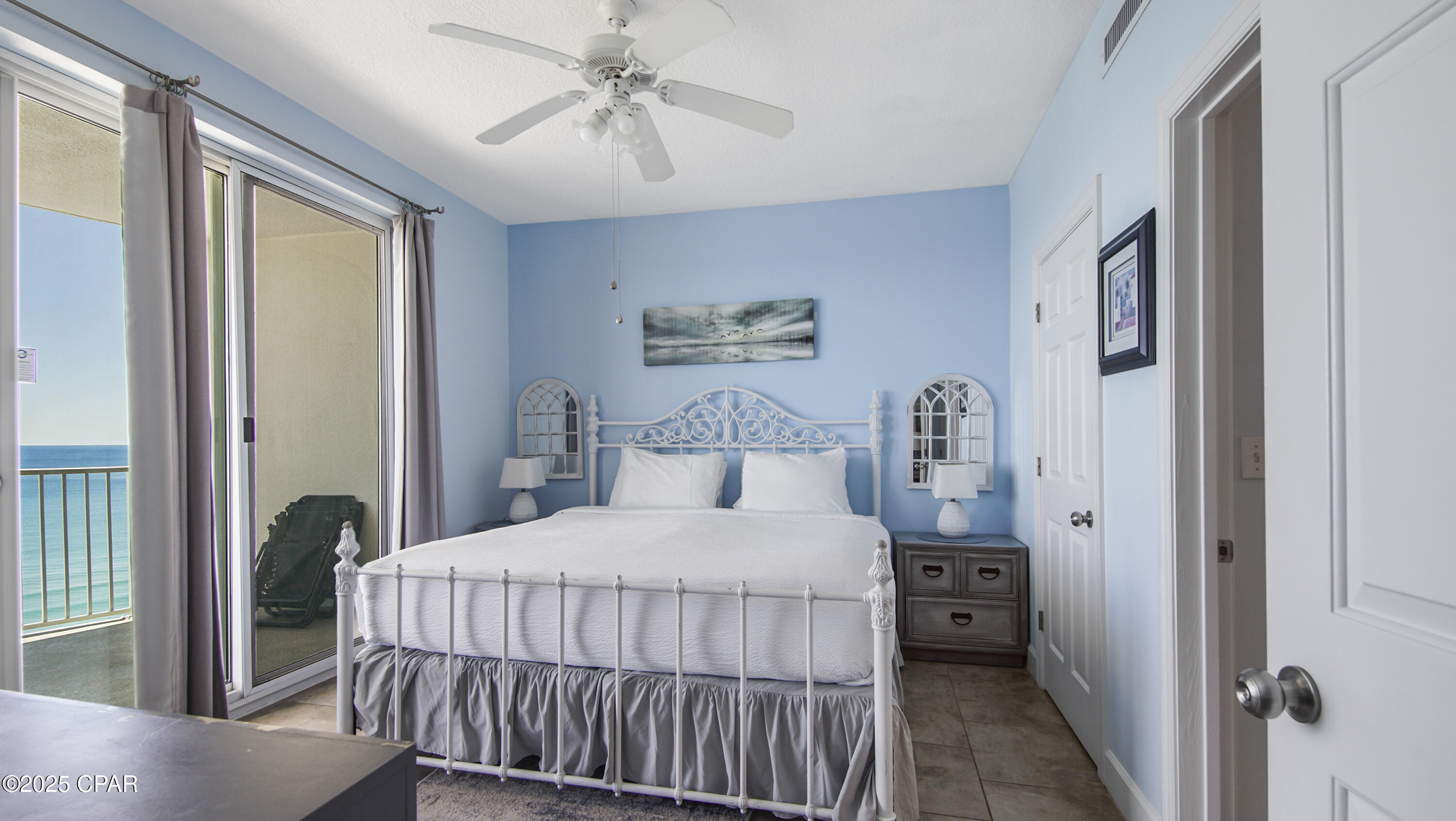 Twin Palms Resort - Residential