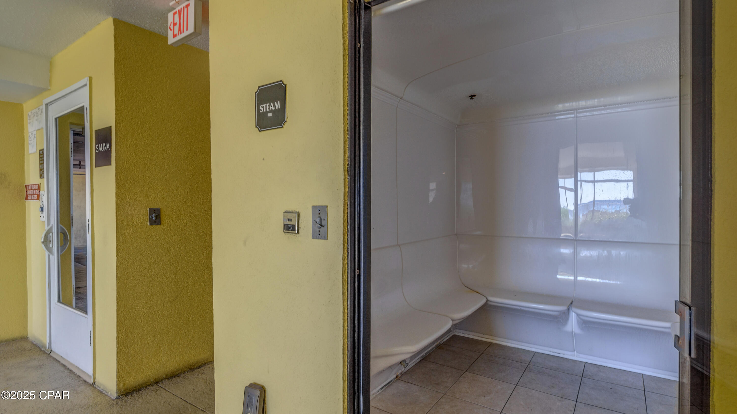 Twin Palms Resort - Residential