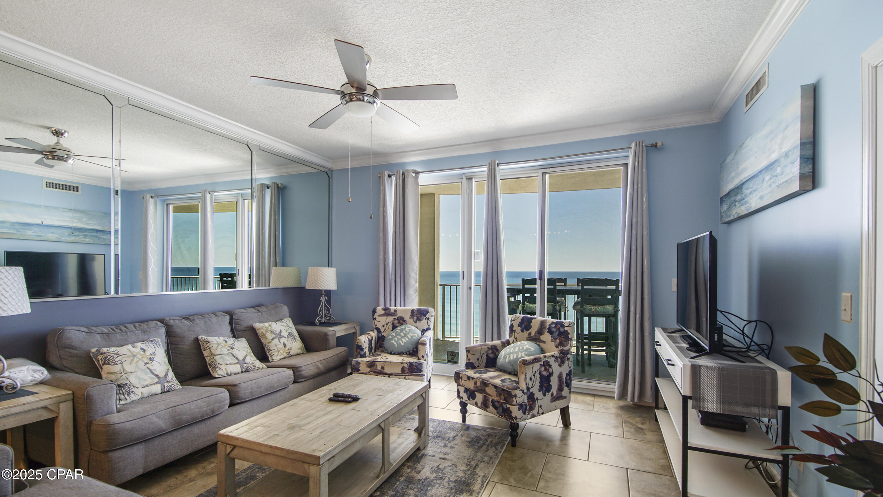 Twin Palms Resort - Residential