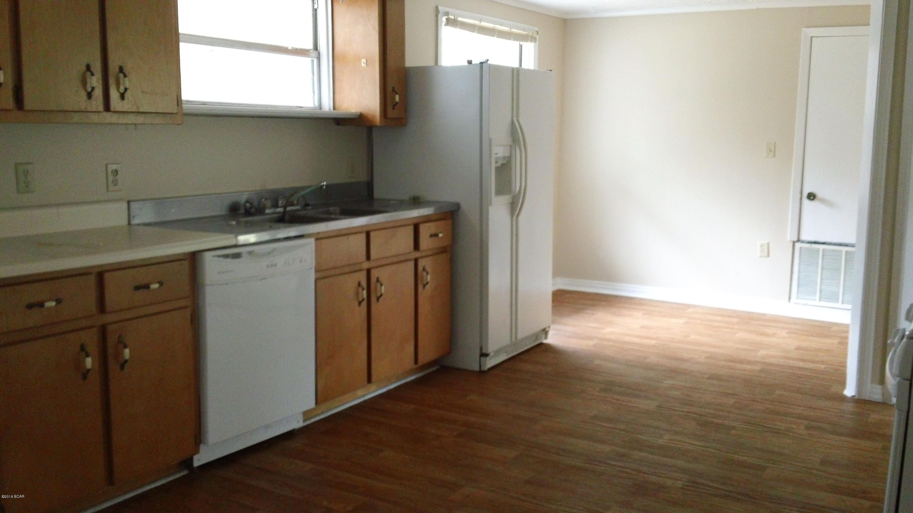 W H Parker - Residential Lease