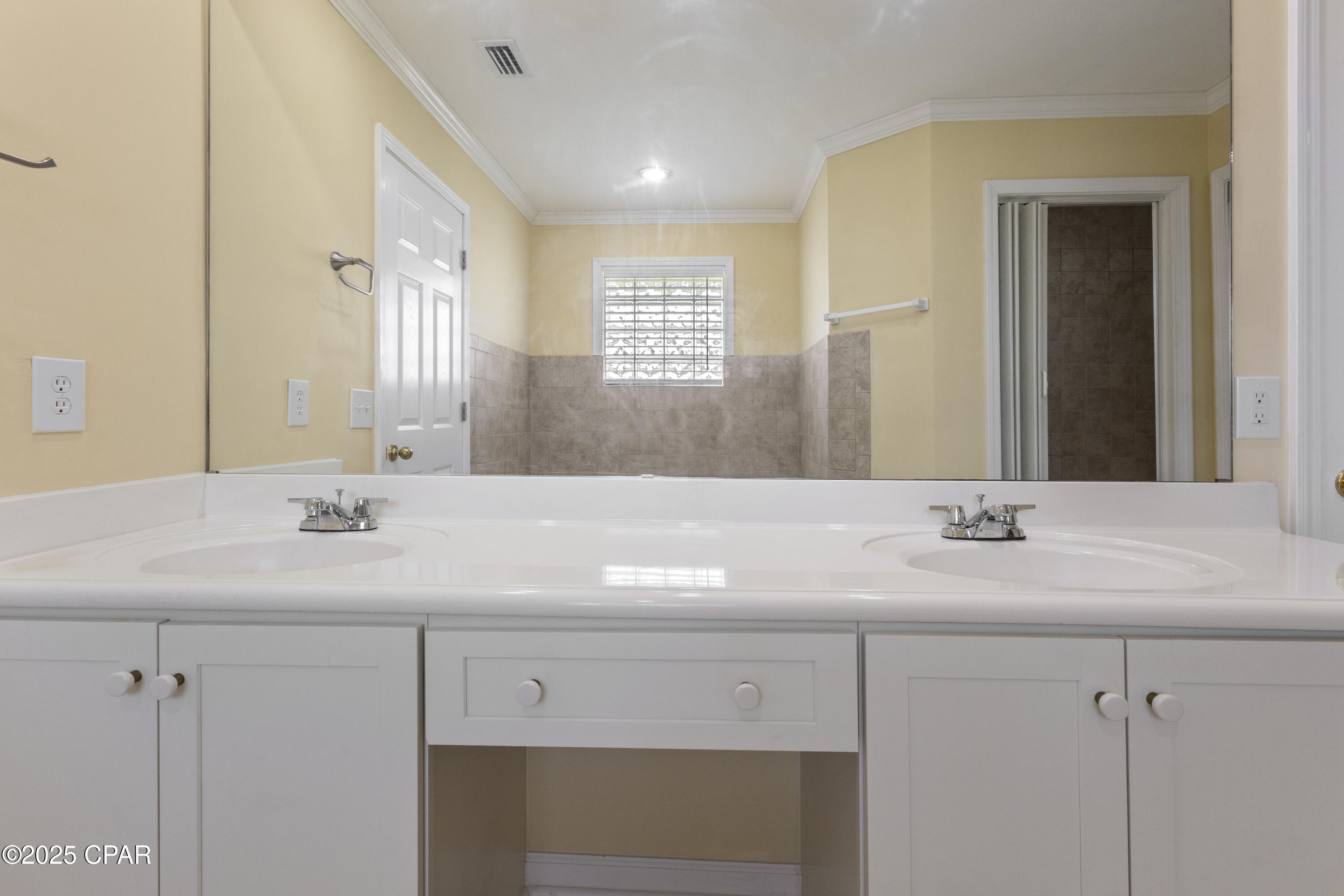 College Point Est U-1 - Residential