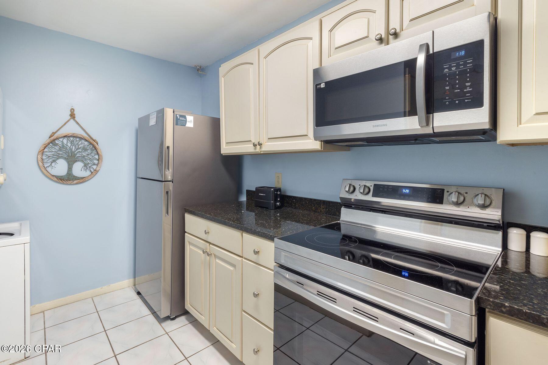 Edgewater Golf Villas III - Residential