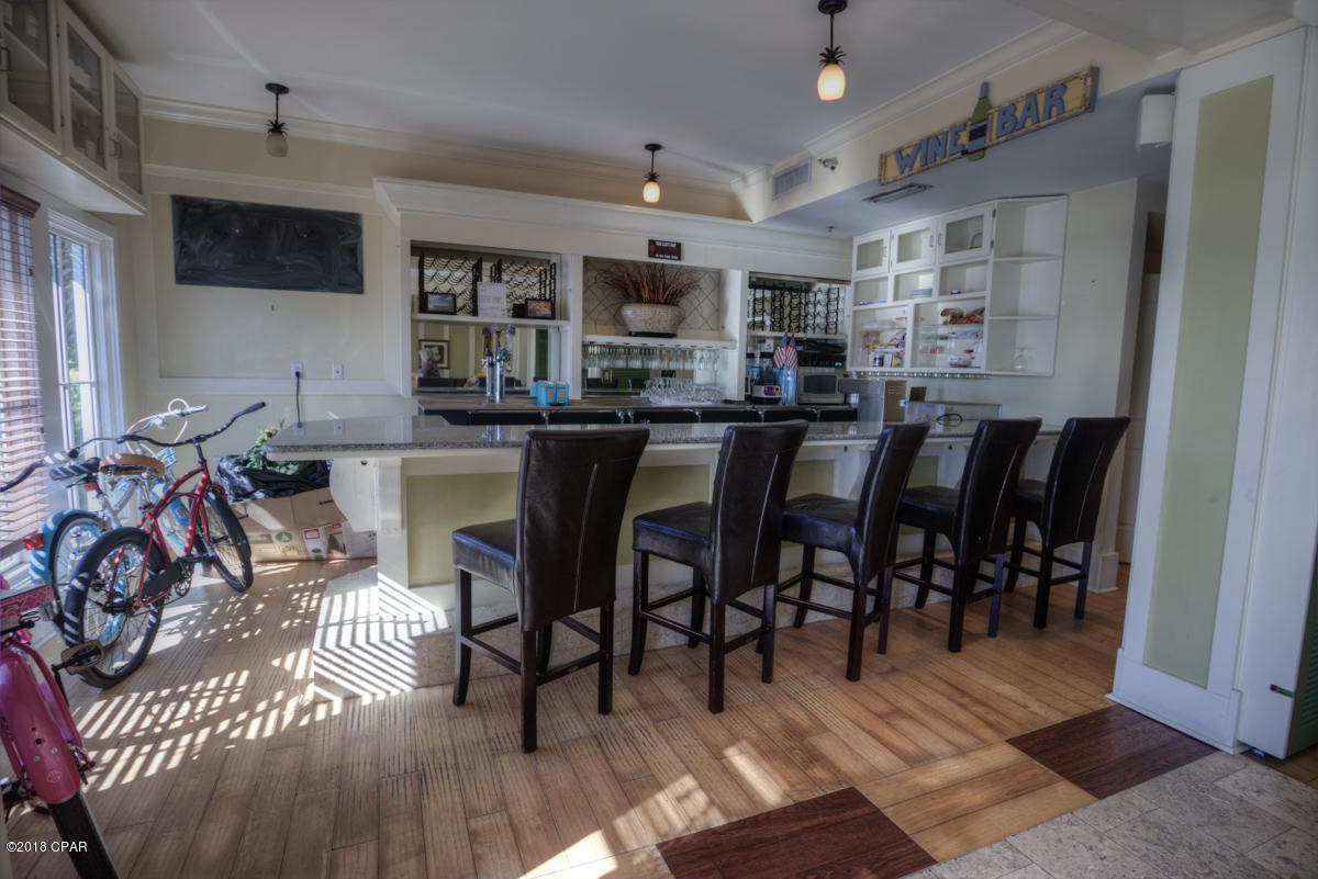 Carillon Beach Inn - Residential