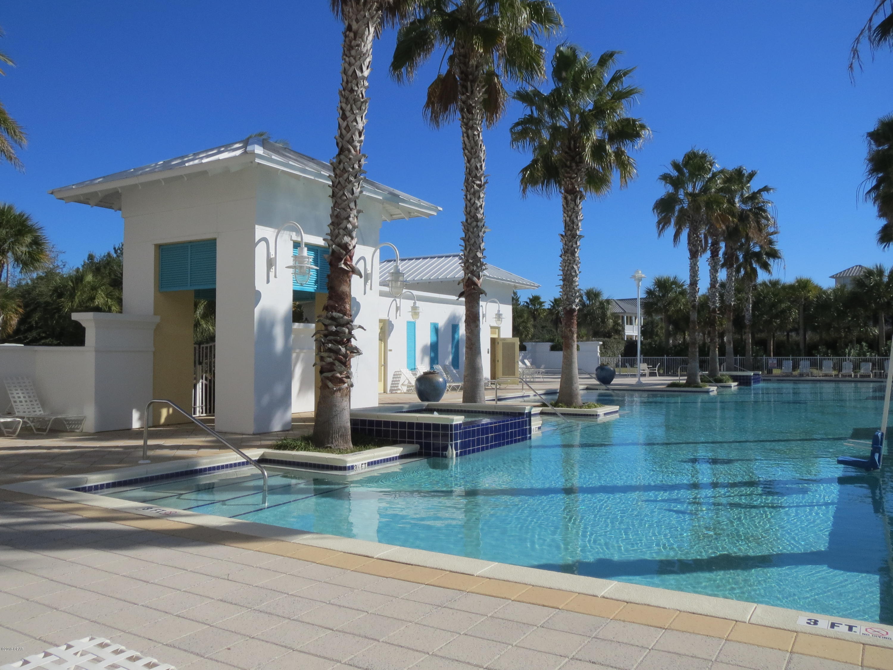 Carillon Beach Inn - Residential