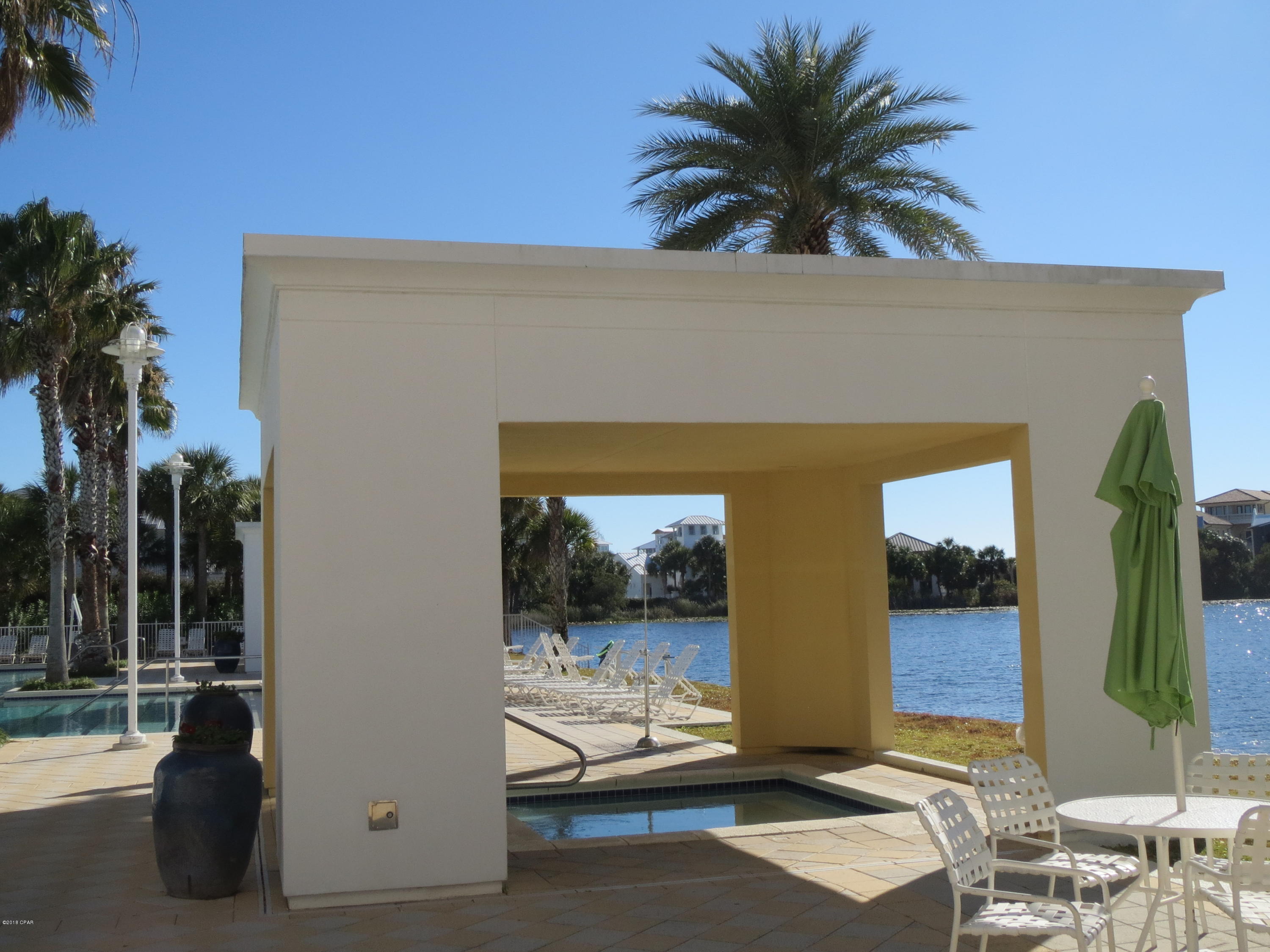 Carillon Beach Inn - Residential