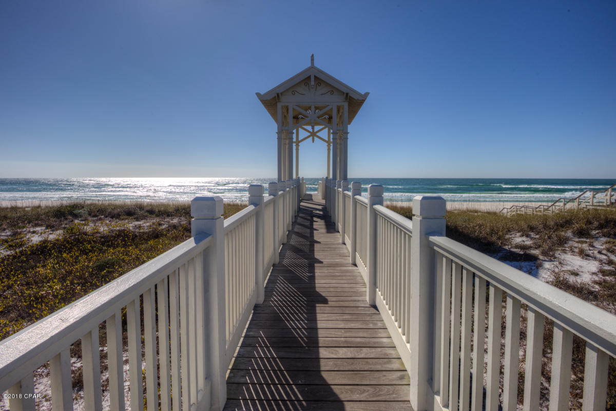 Carillon Beach Inn - Residential