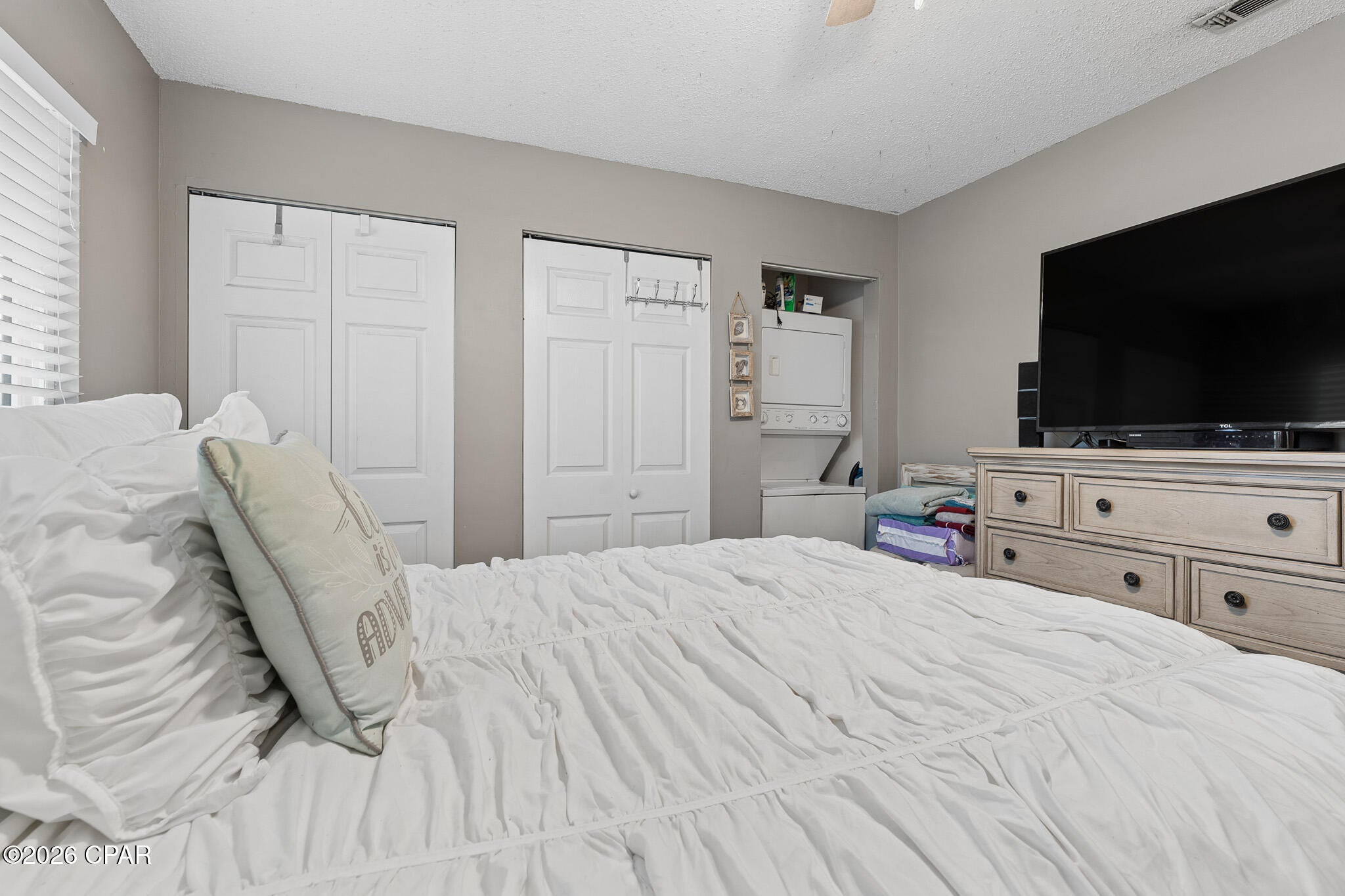 3600 Thomas Drive D207