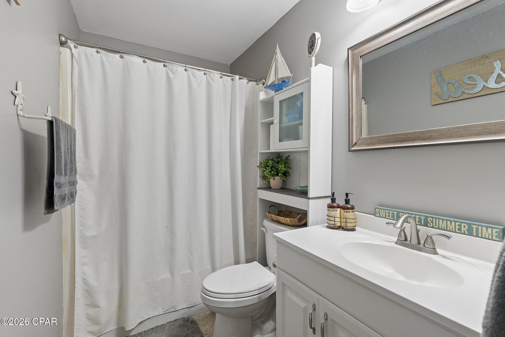 3600 Thomas Drive D207