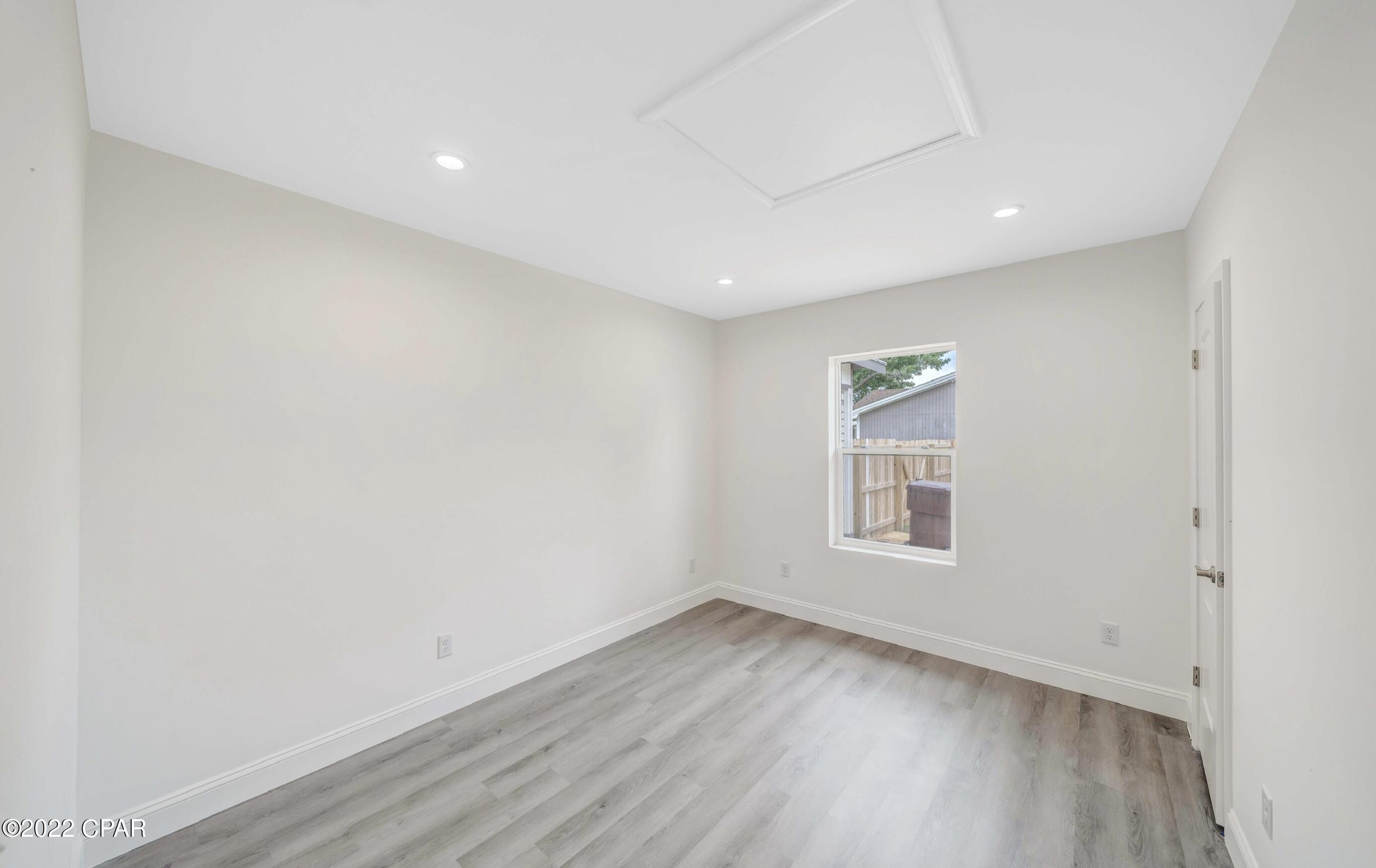 Towne & Country Lake Estates - Residential