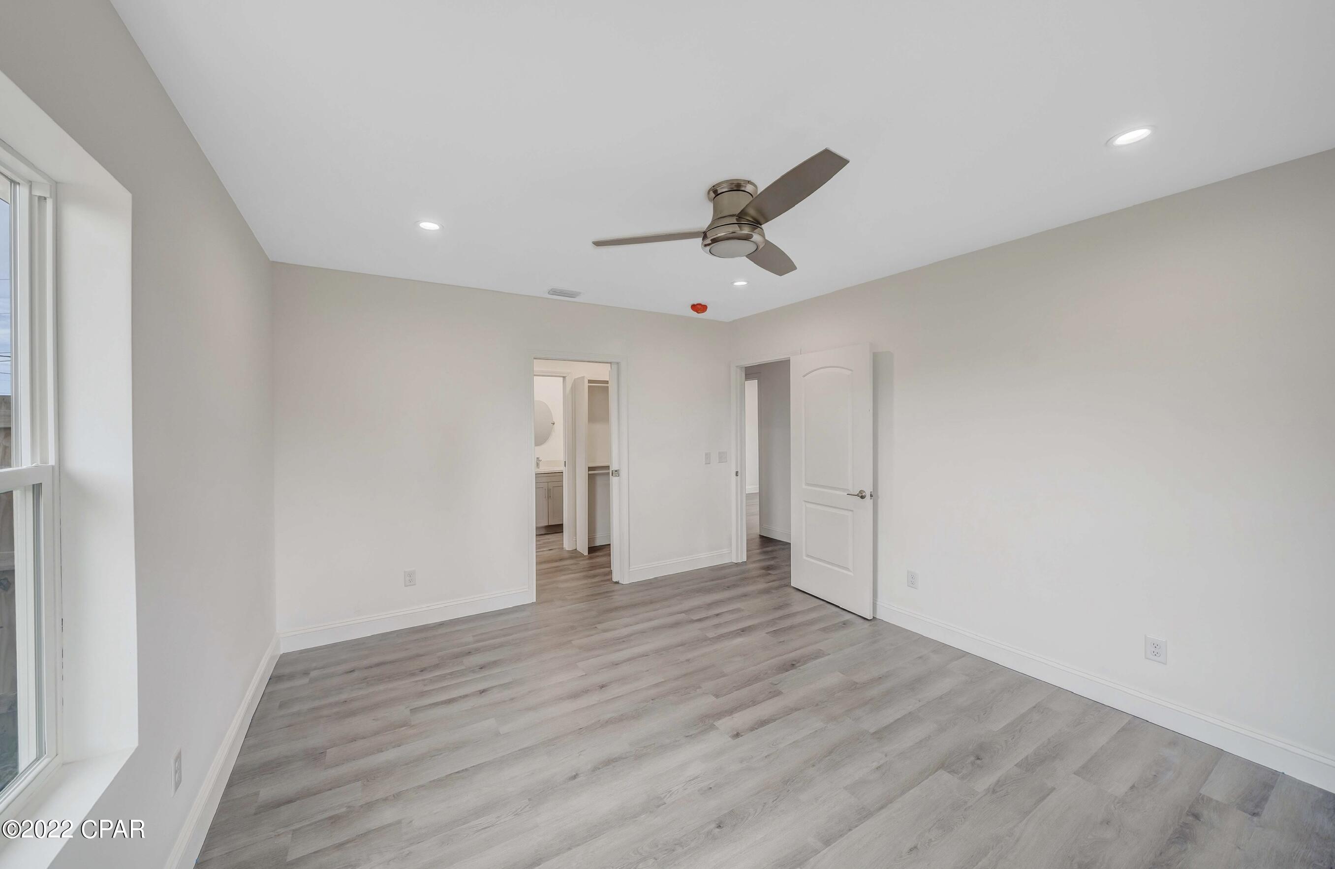 Towne & Country Lake Estates - Residential