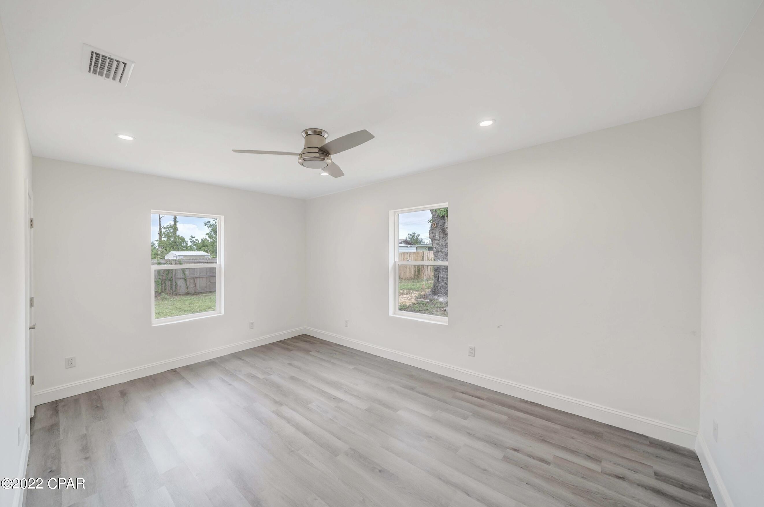Towne & Country Lake Estates - Residential