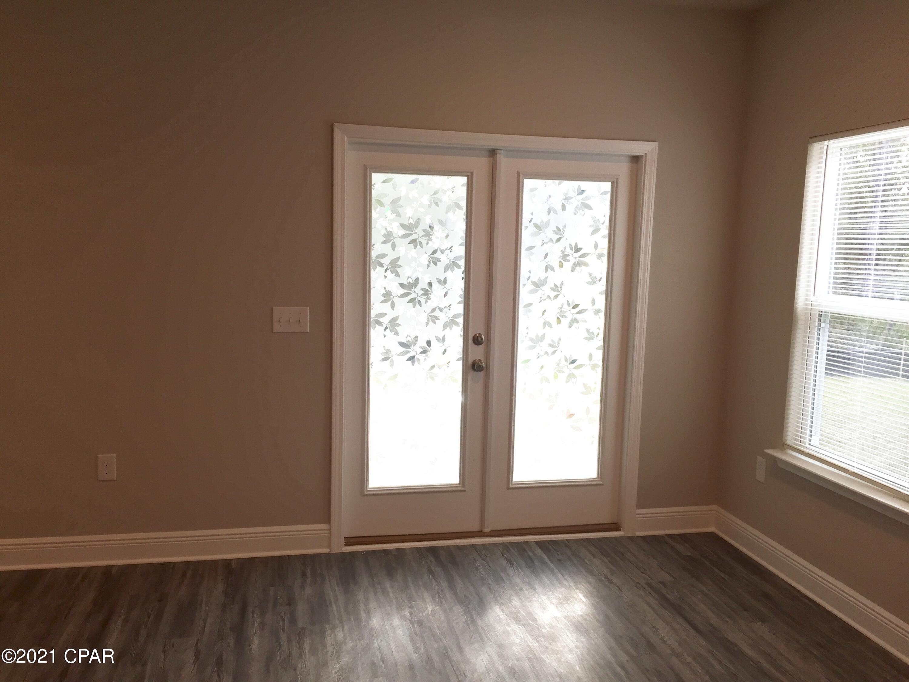 [No Recorded Subdiv] - Residential Lease