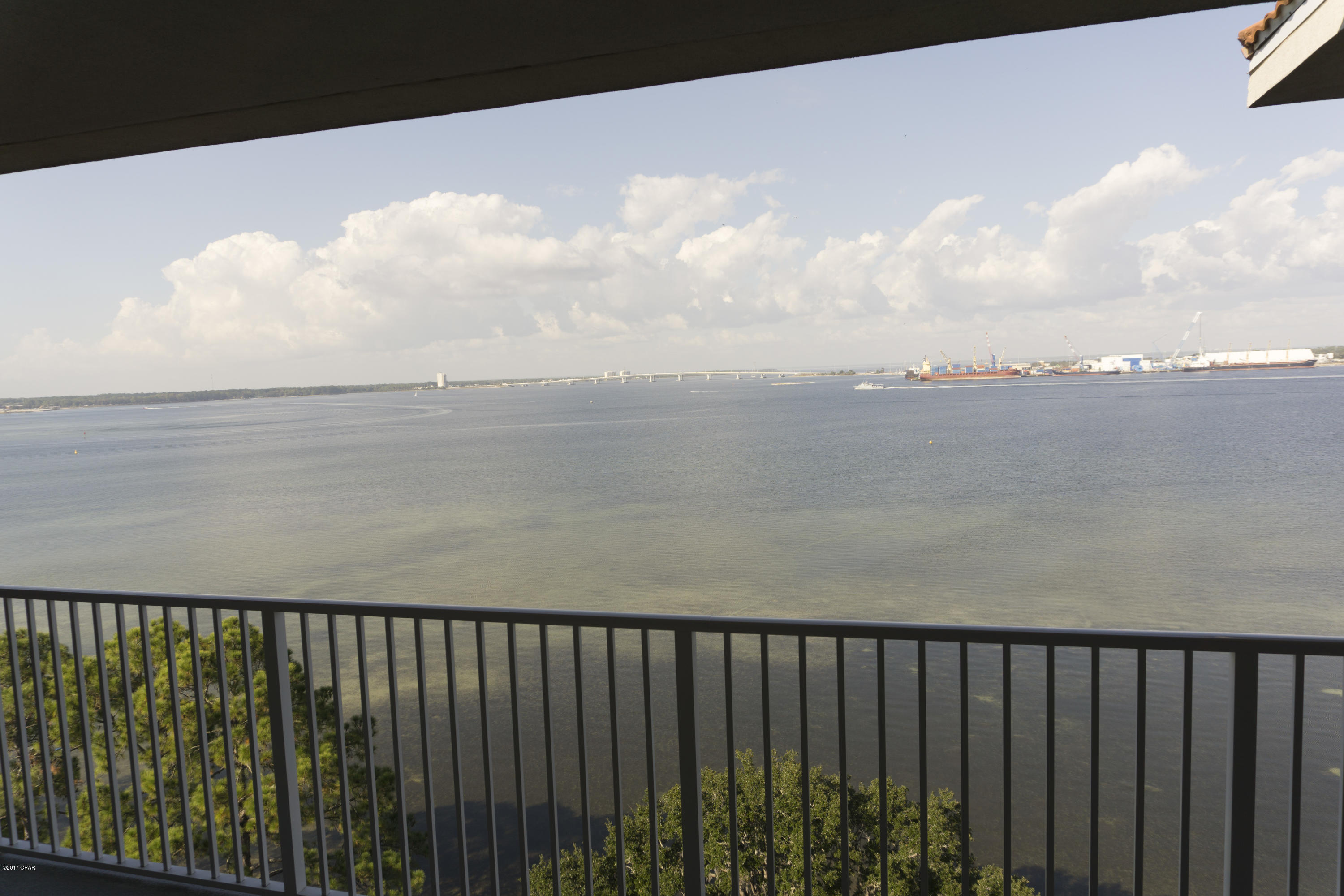 Magnolia Bay Club - Residential