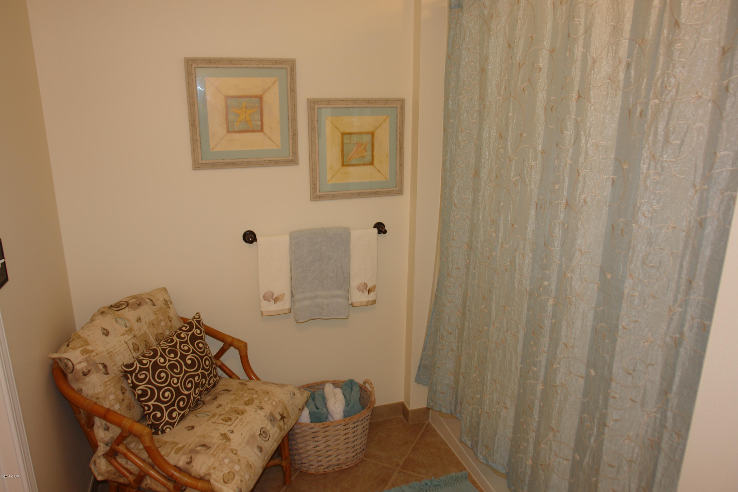 Magnolia Bay Club - Residential