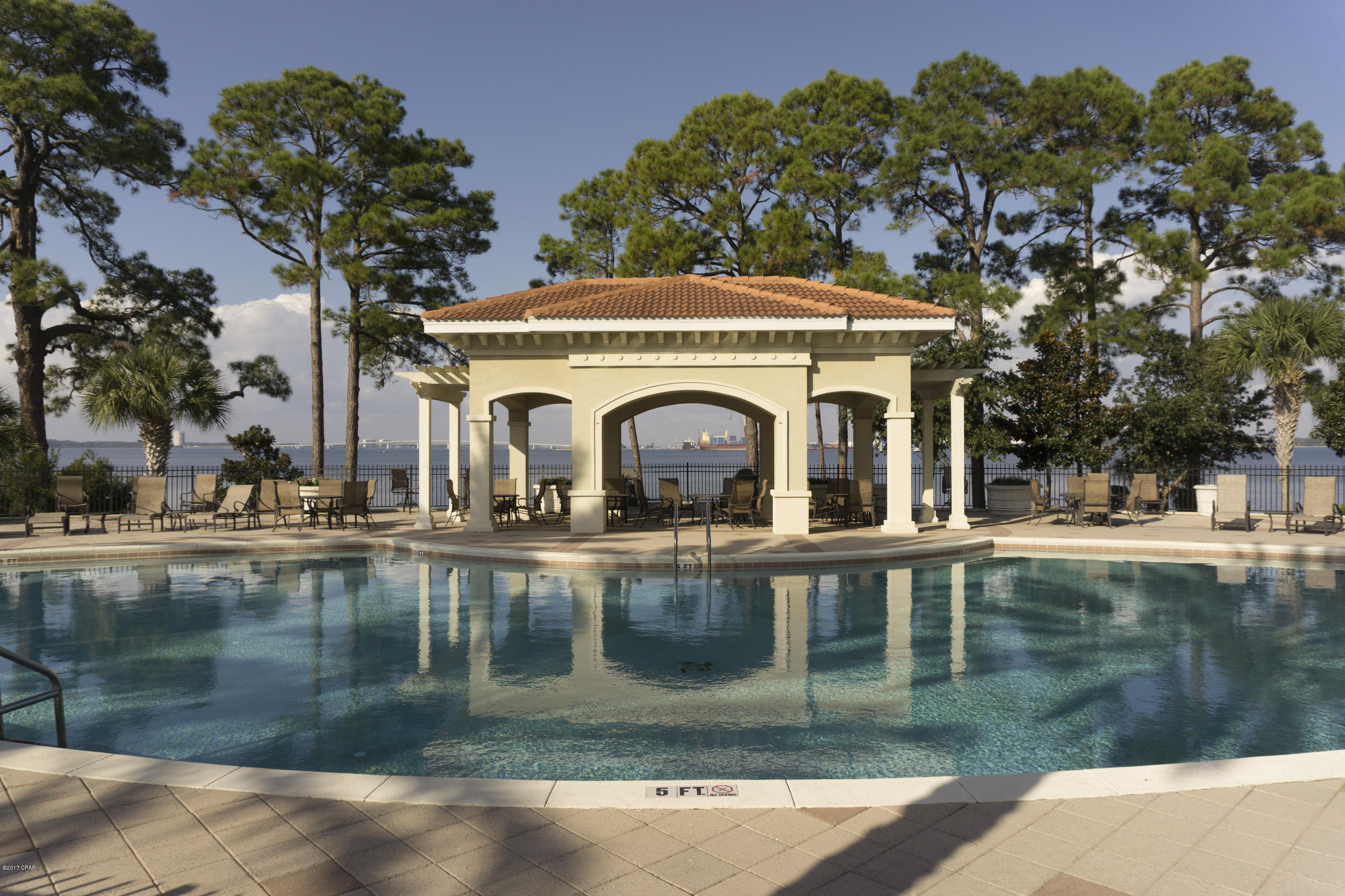 Magnolia Bay Club - Residential