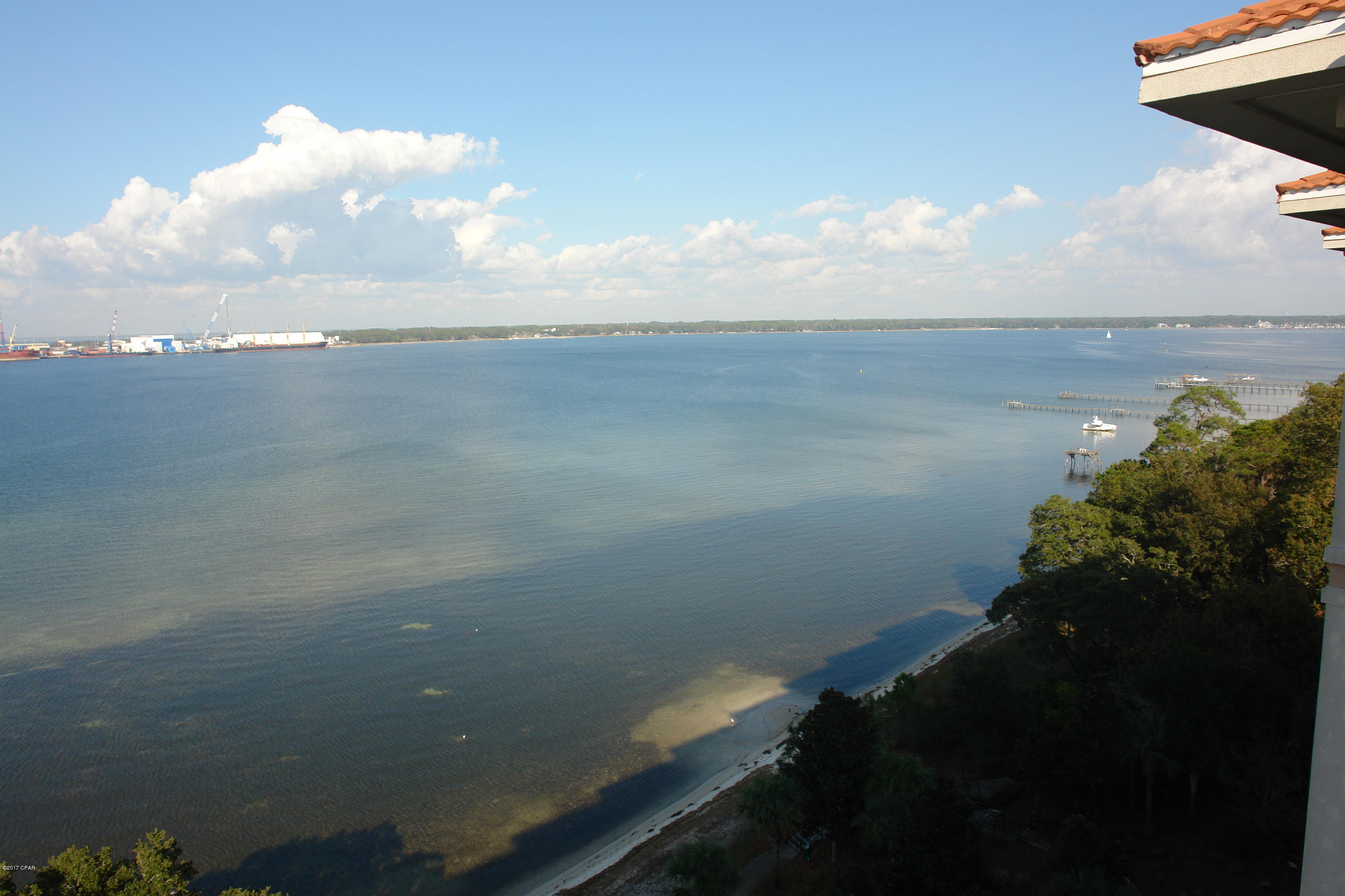 Magnolia Bay Club - Residential