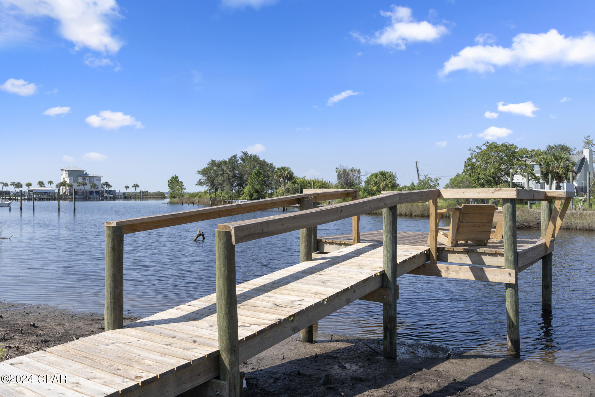 East Bay Park - Land