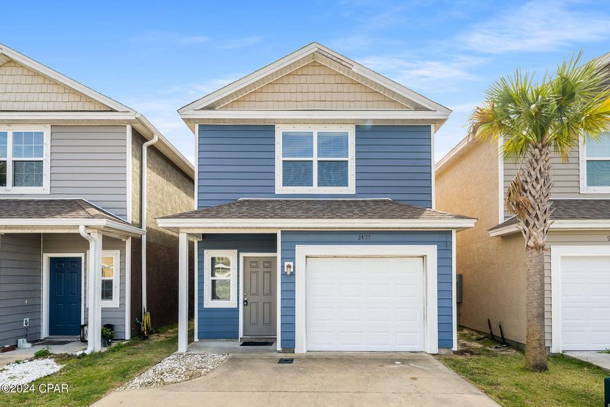 Introducing Causeway Manor, an inviting home featuring over 1,400 sqft, 3 bedrooms, and 2 1/2 bathrooms. Enjoy modern upgrades such as high ceilings, granite countertops, and stainless steel appliances, along with an attached garage for added convenience. This residence is perfectly situated near the Navy Base, excellent schools, and restaurants. Tenants are responsible for utilities, and furry friends are welcome with approval and a fee. Come see for yourself the comfort and convenience Causeway Manor has to offer.