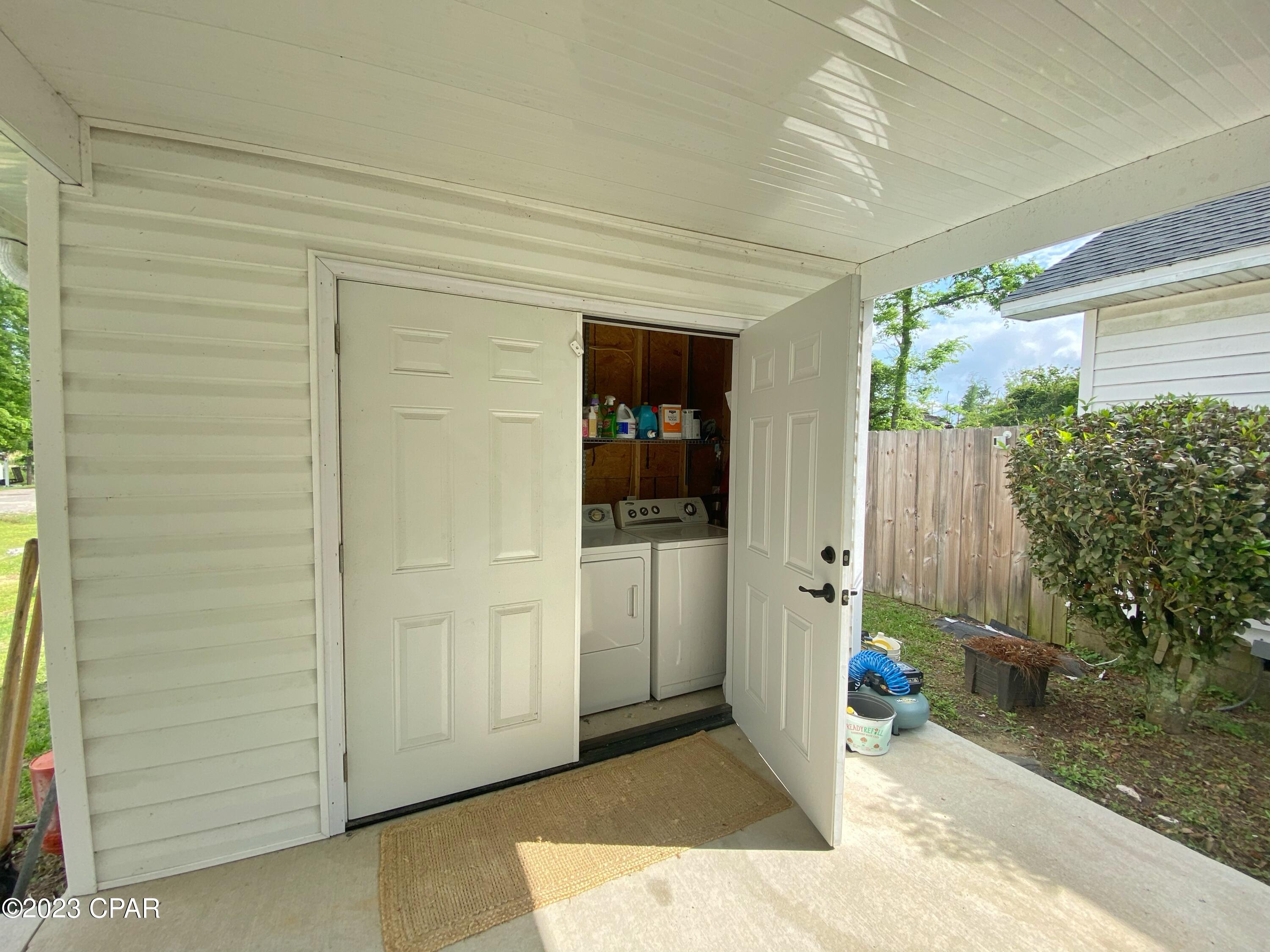 [No Recorded Subdiv] - Residential