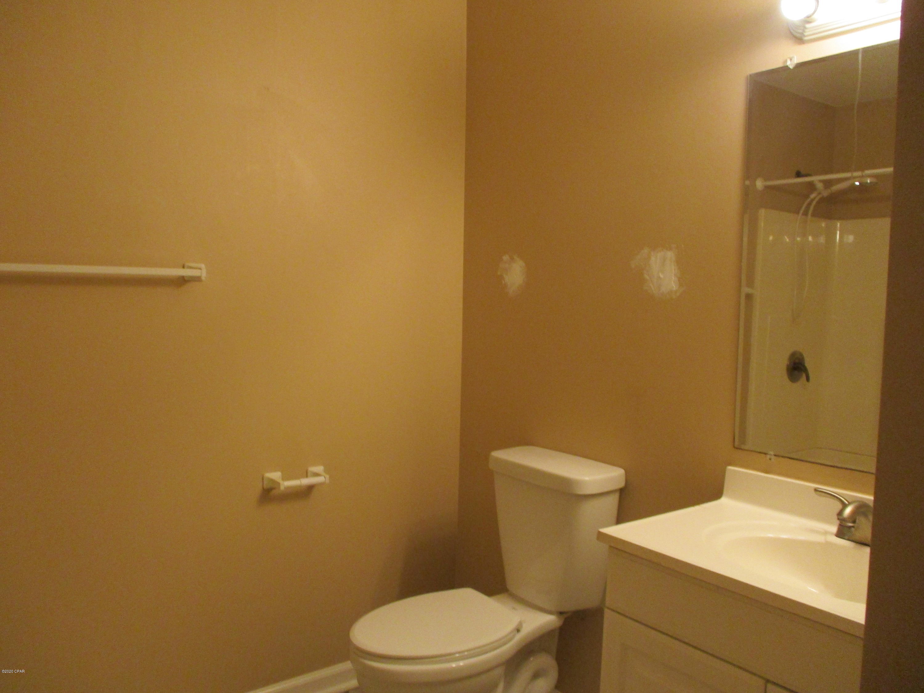 North Lagoon Oaks 1st - Residential