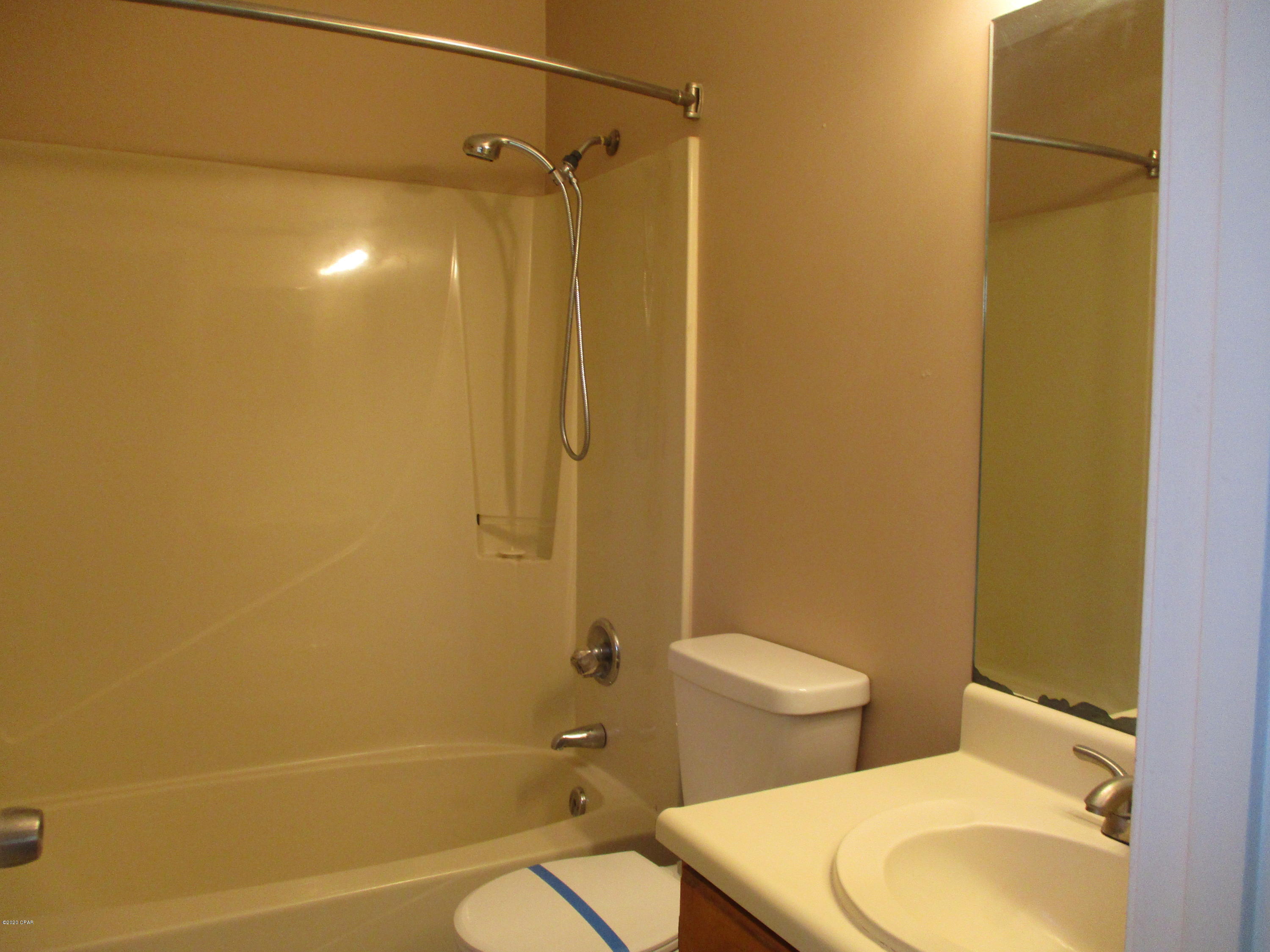 North Lagoon Oaks 1st - Residential