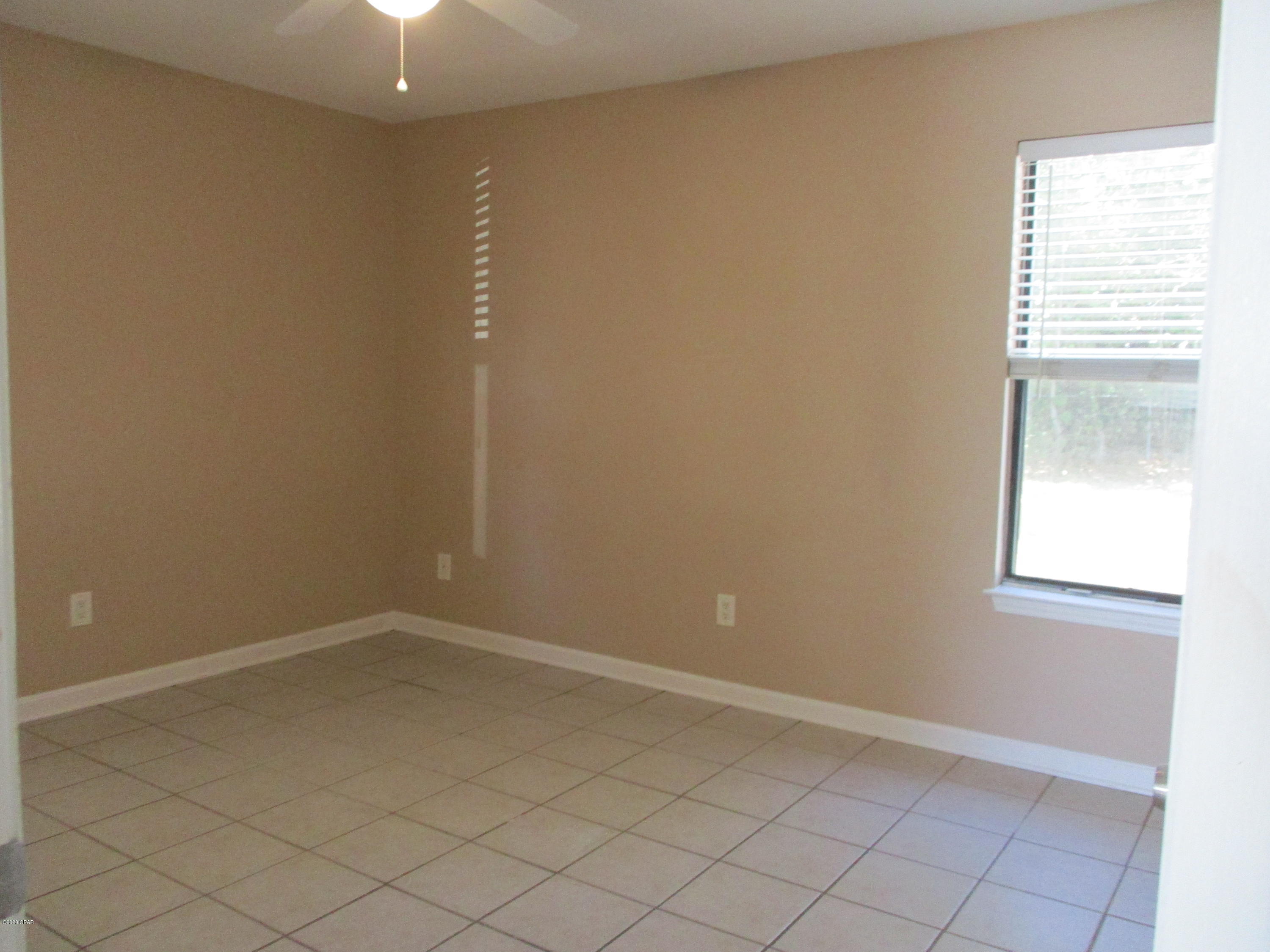 North Lagoon Oaks 1st - Residential