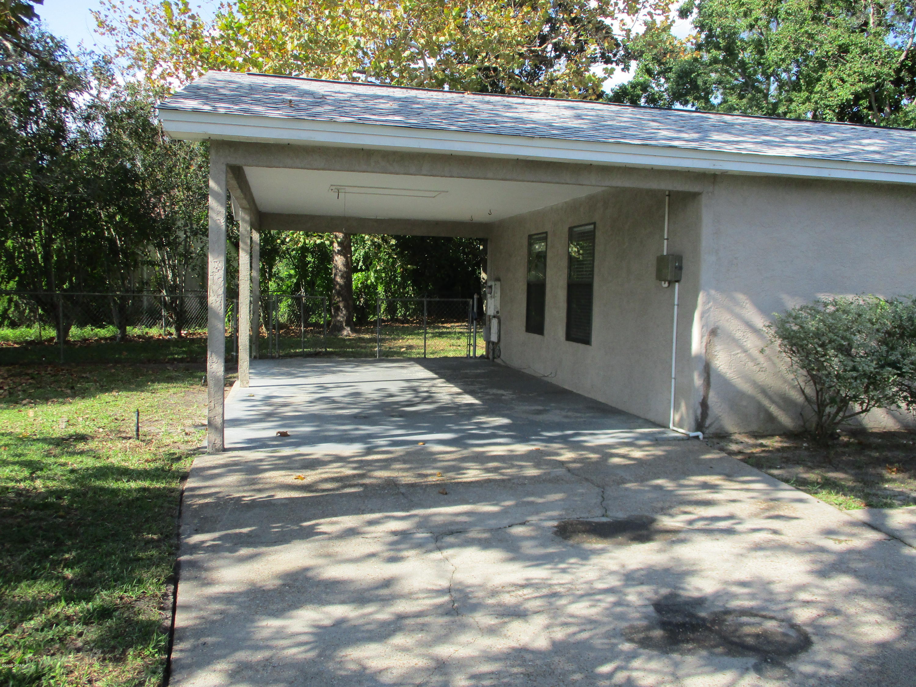 North Lagoon Oaks 1st - Residential