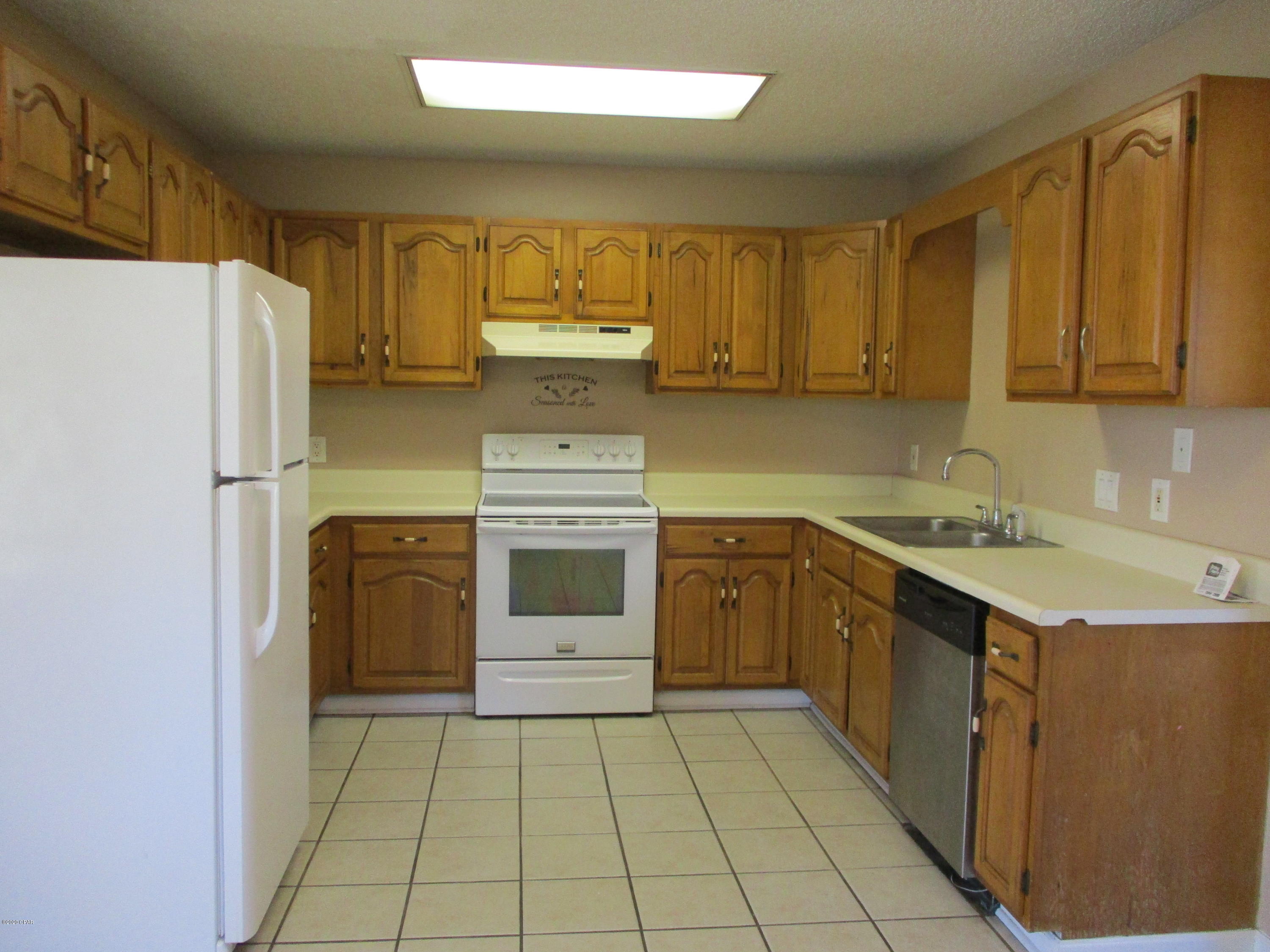 North Lagoon Oaks 1st - Residential