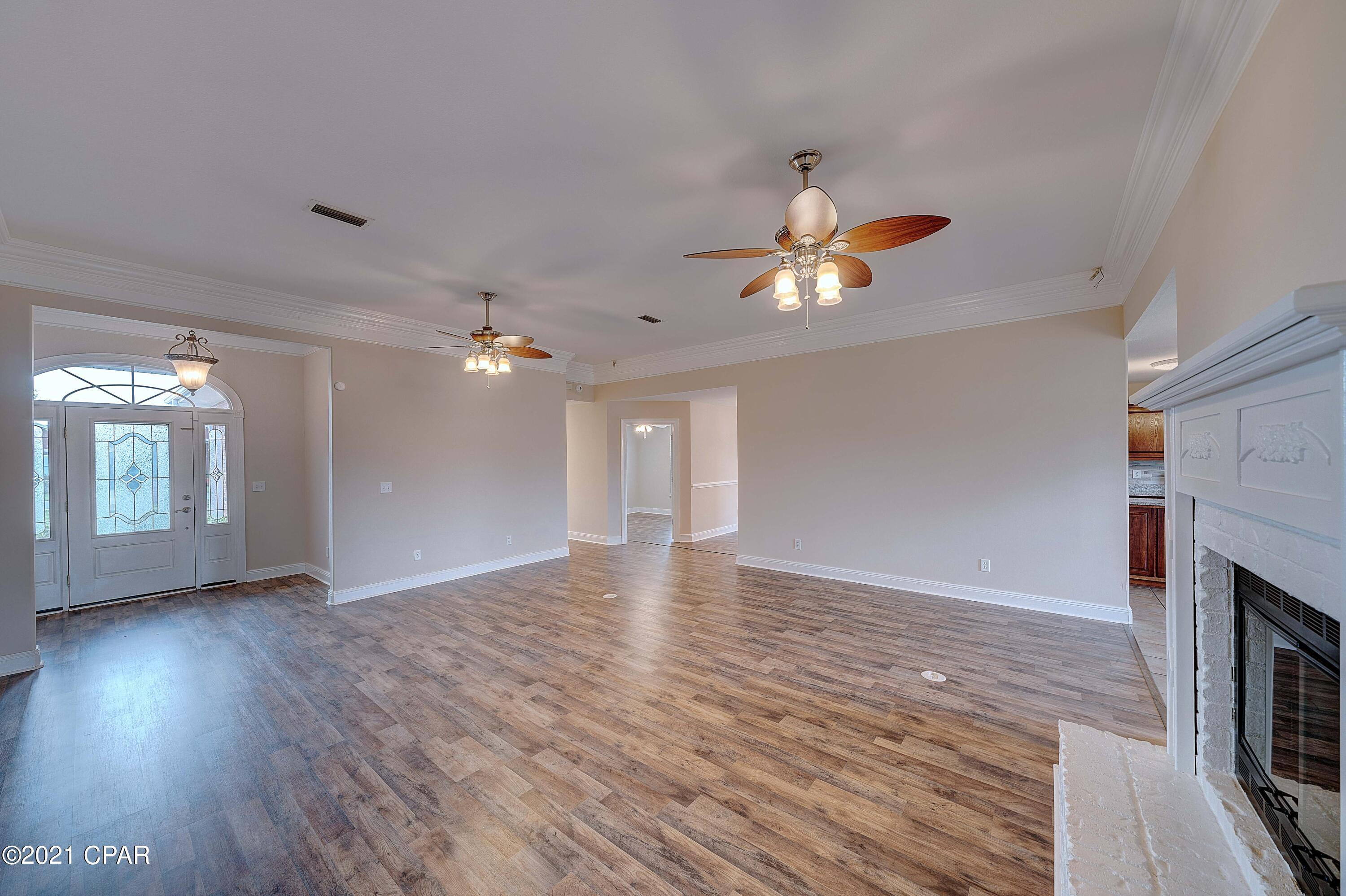 Kirkland Manor - Residential