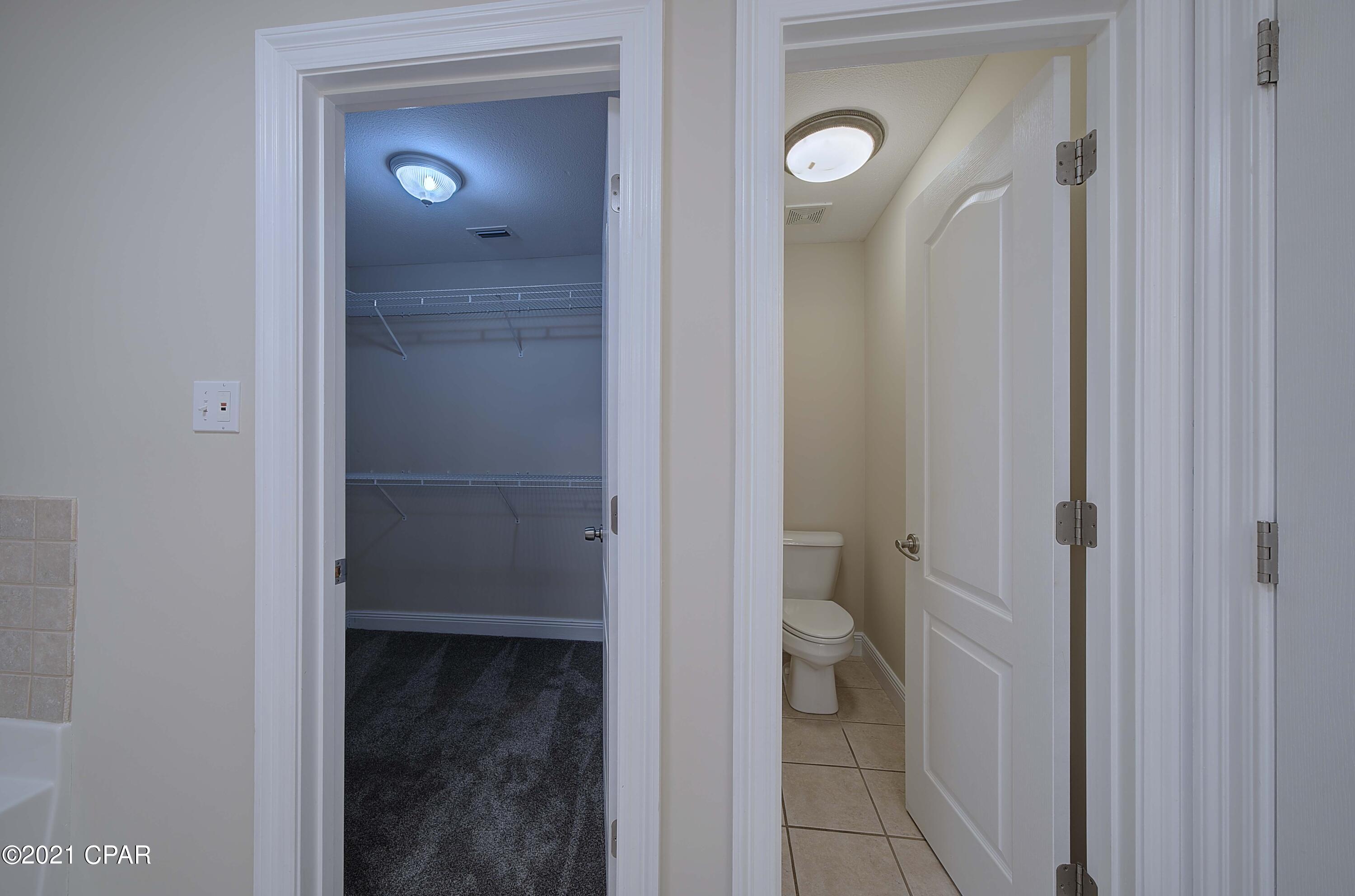 Kirkland Manor - Residential