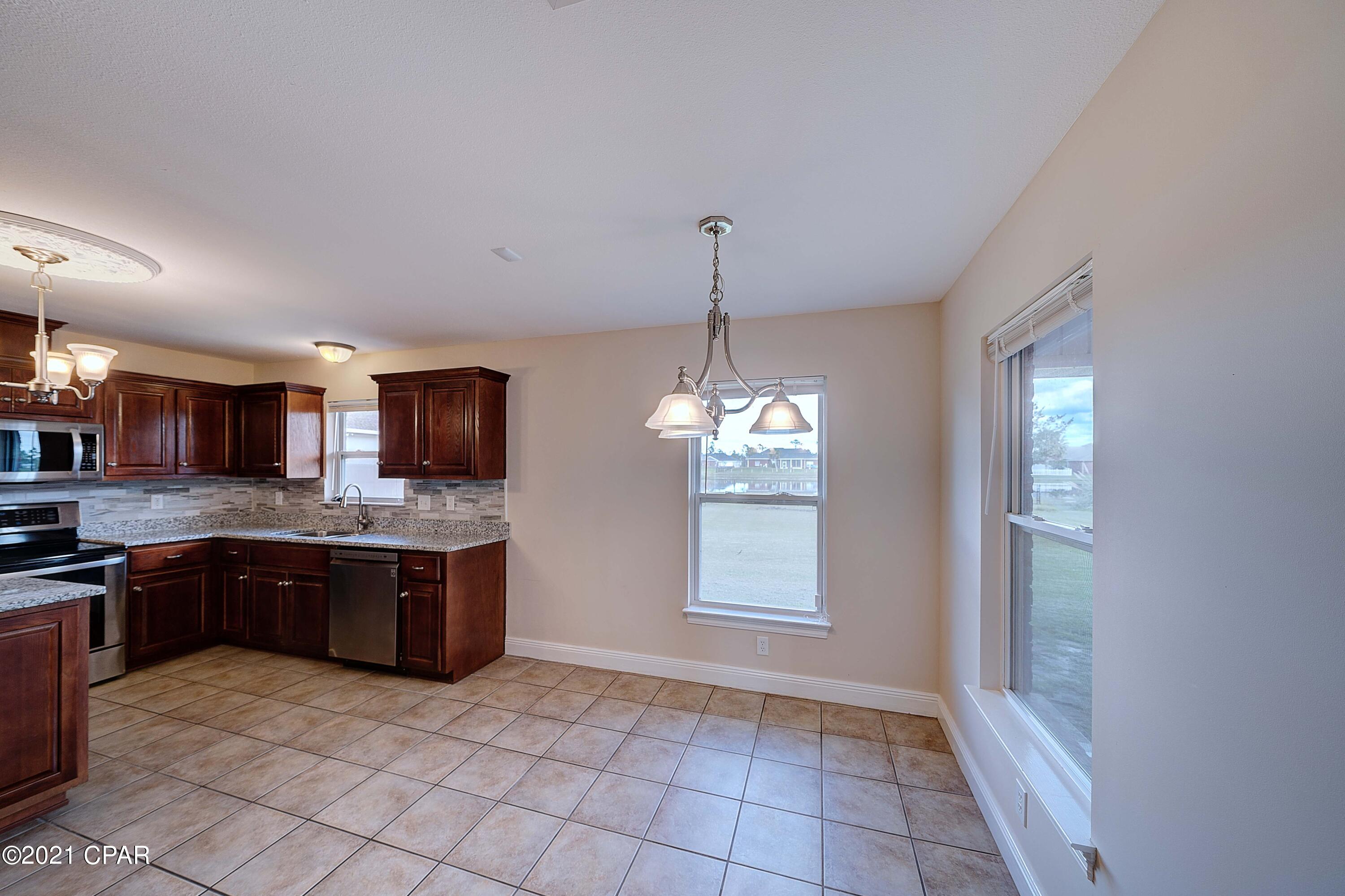 Kirkland Manor - Residential