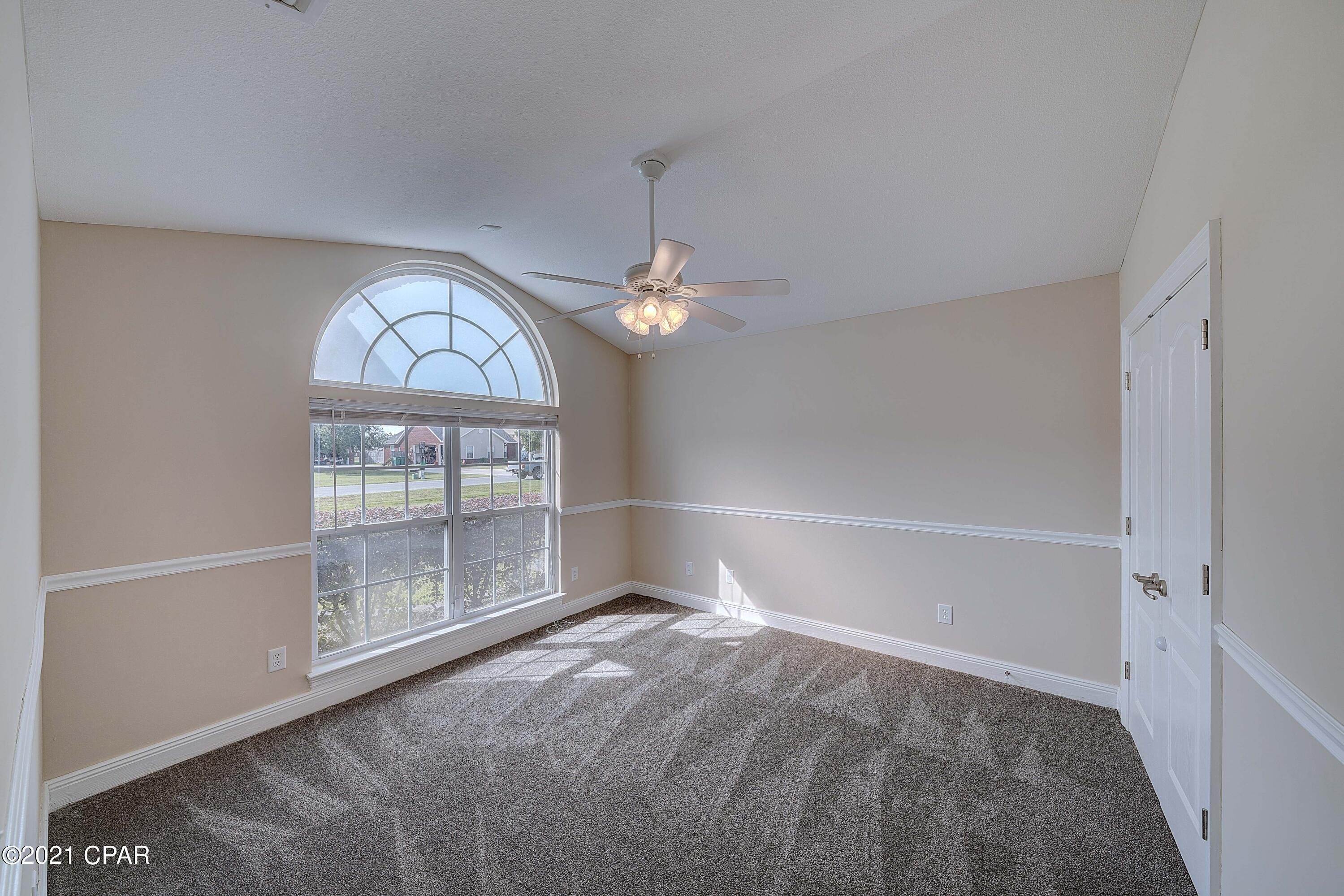 Kirkland Manor - Residential