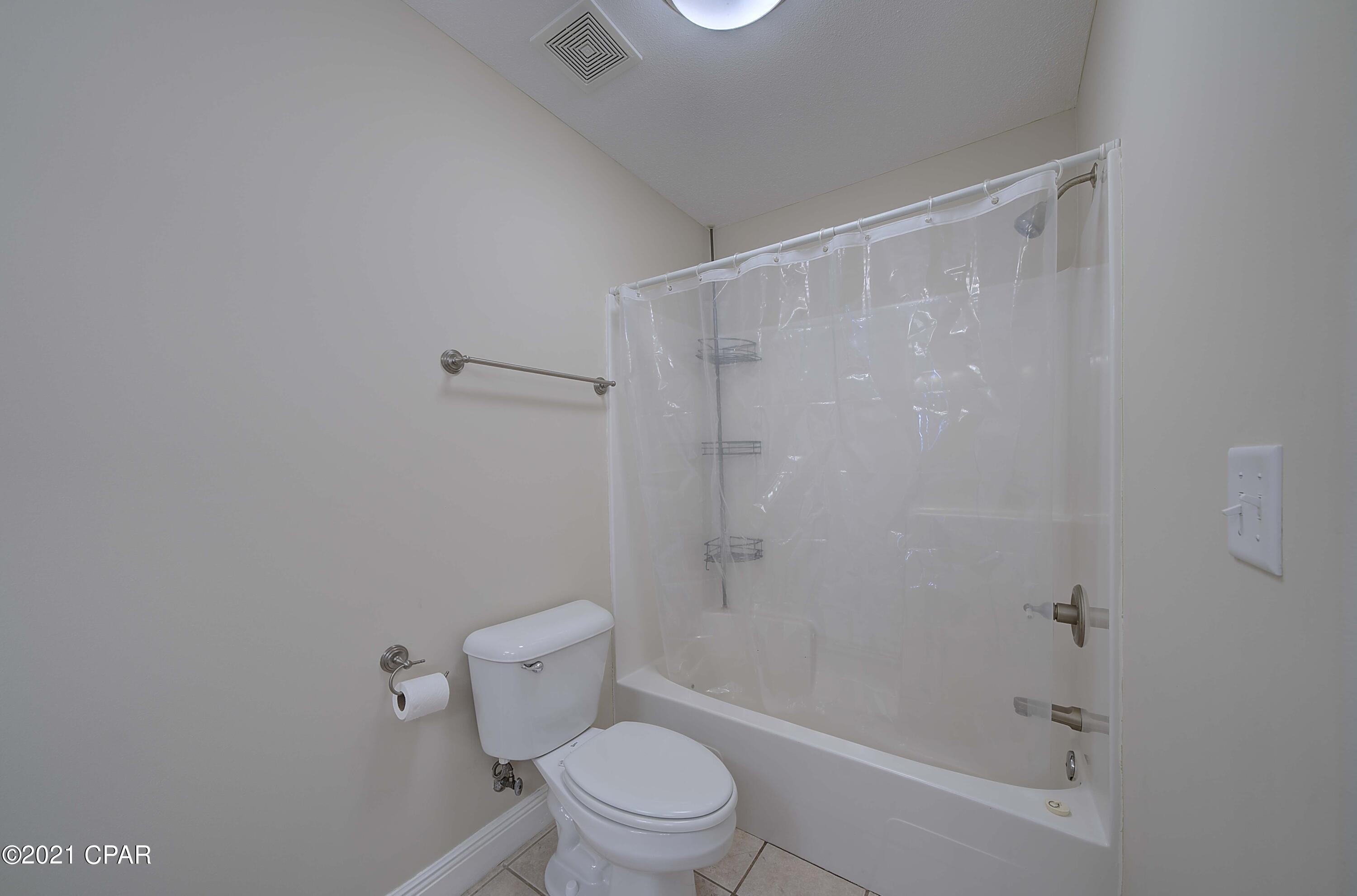 Kirkland Manor - Residential