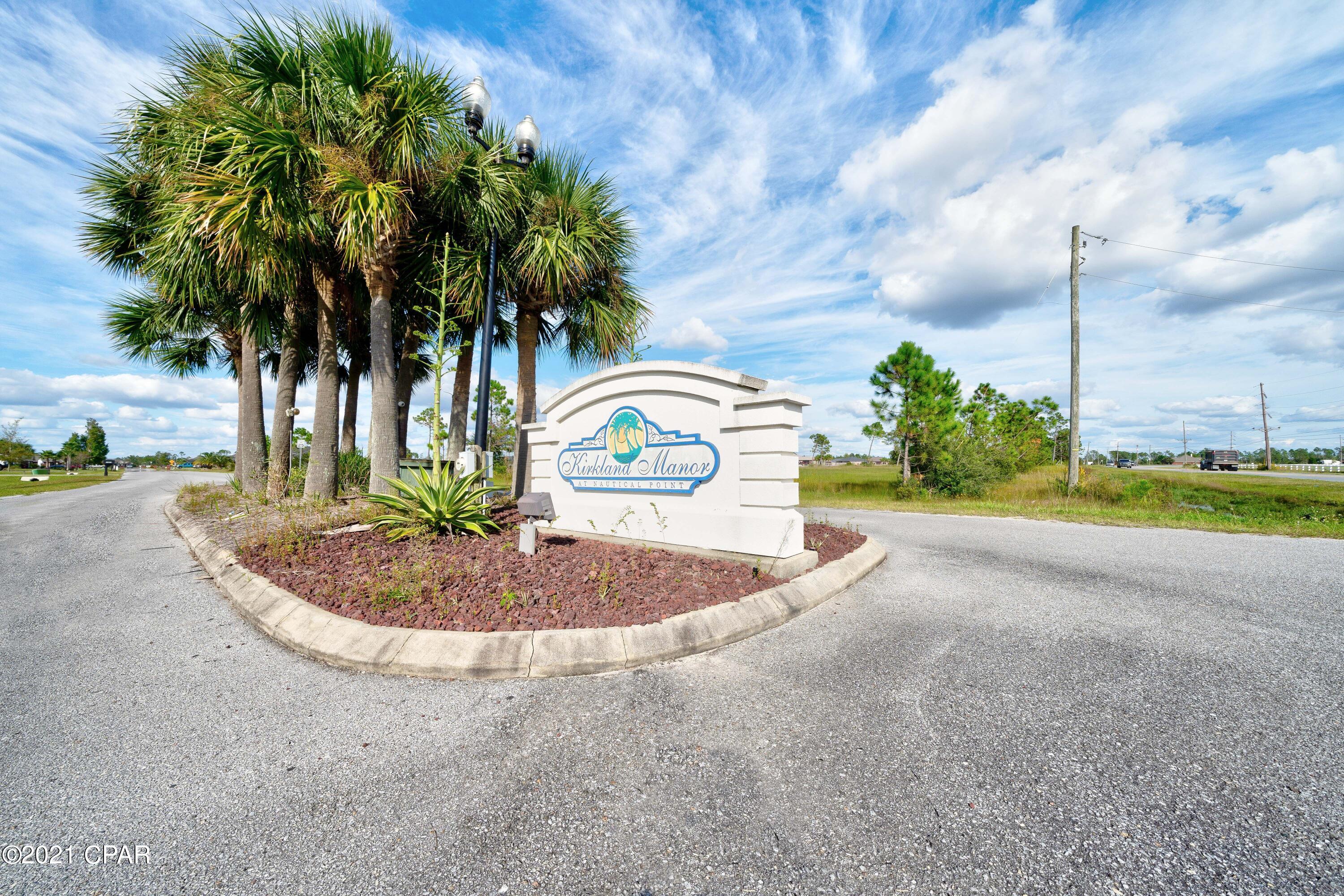 Kirkland Manor - Residential