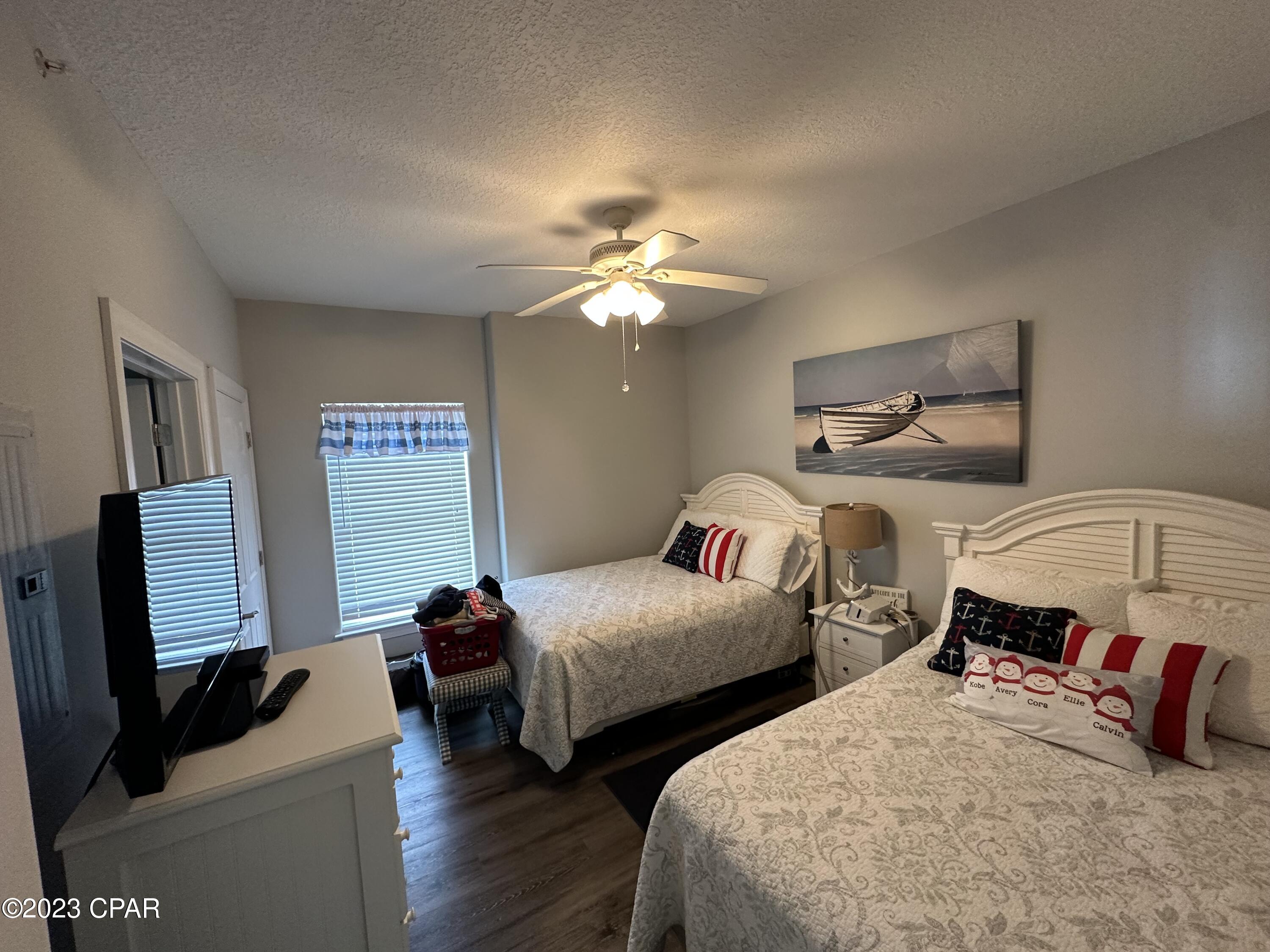 Emerald Isle - Residential