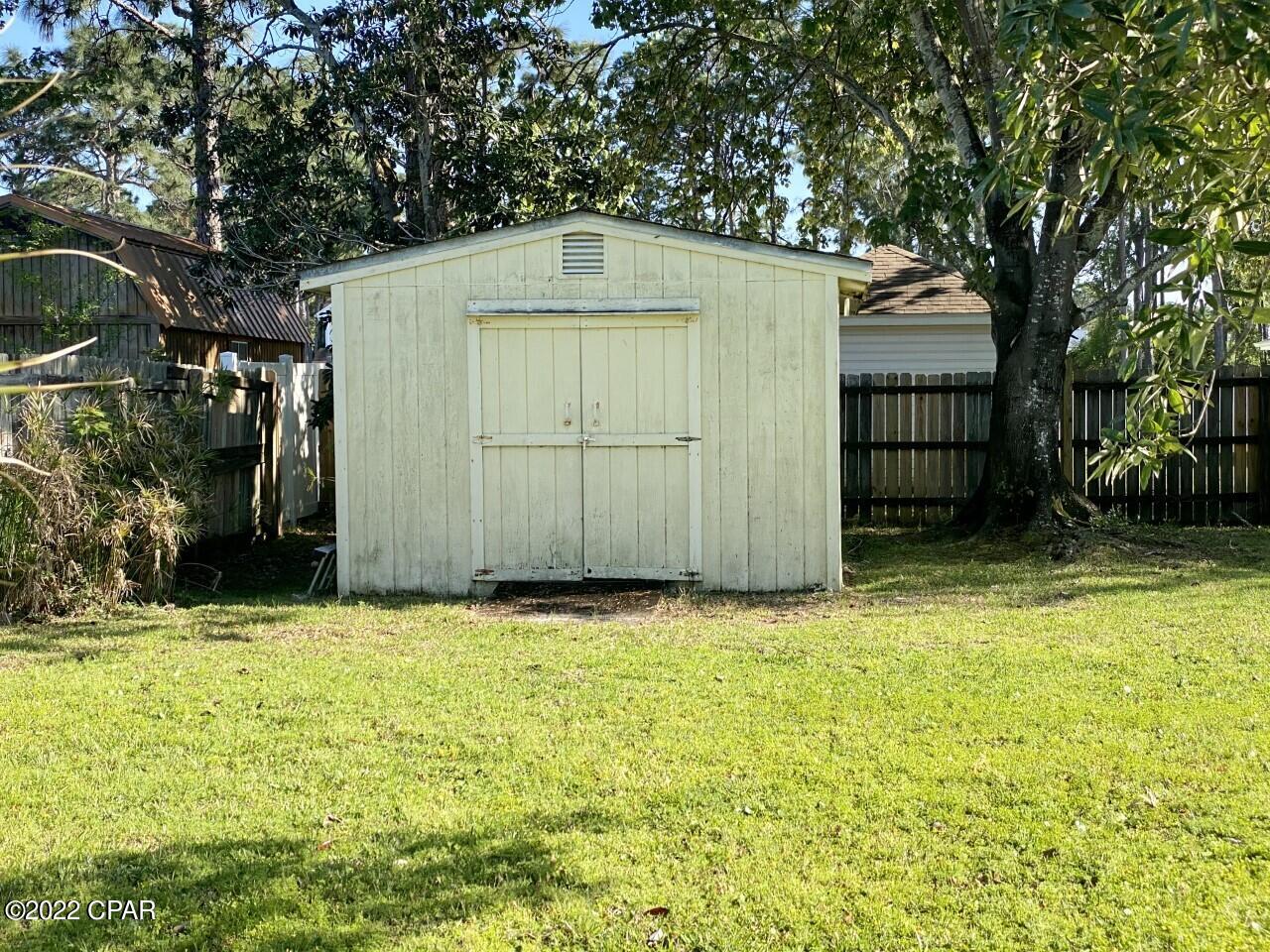 Colony Club - Residential