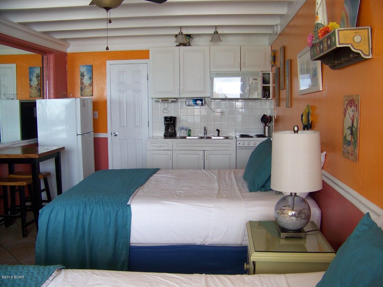 Fontainebleau Terrace - Residential