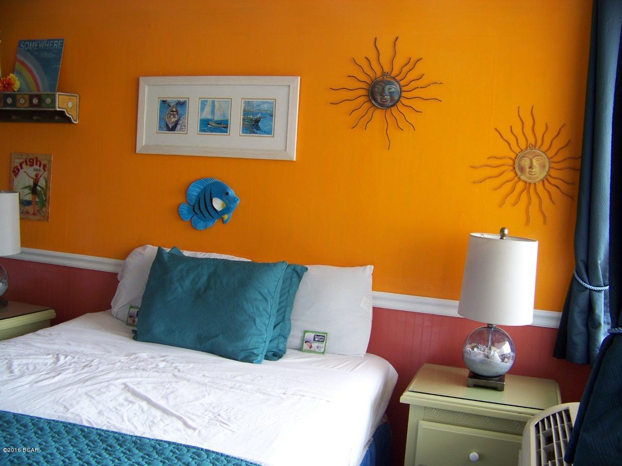 Fontainebleau Terrace - Residential