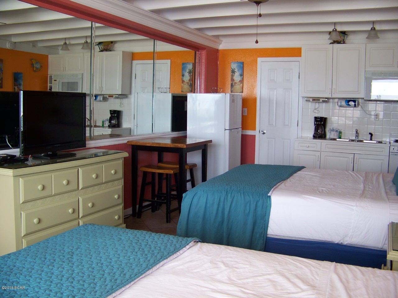 Fontainebleau Terrace - Residential