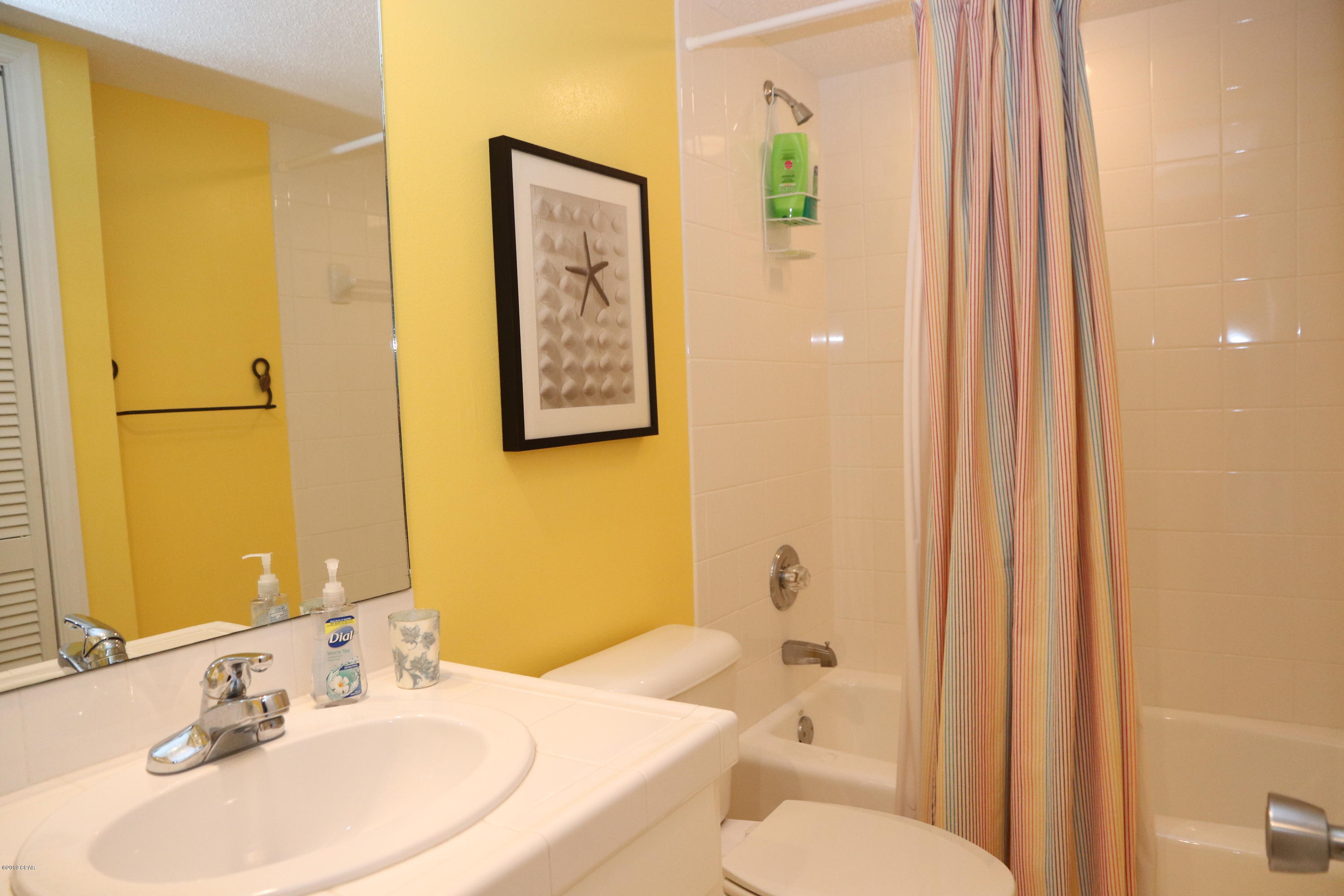 Shores Townhouses - Residential