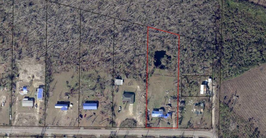Great piece of property to build a home on! perfect place for peaceful quiet living but close enough to town. This is near Harders Recreational park as well. There is a home that is unlivable due to hurricane Michael.