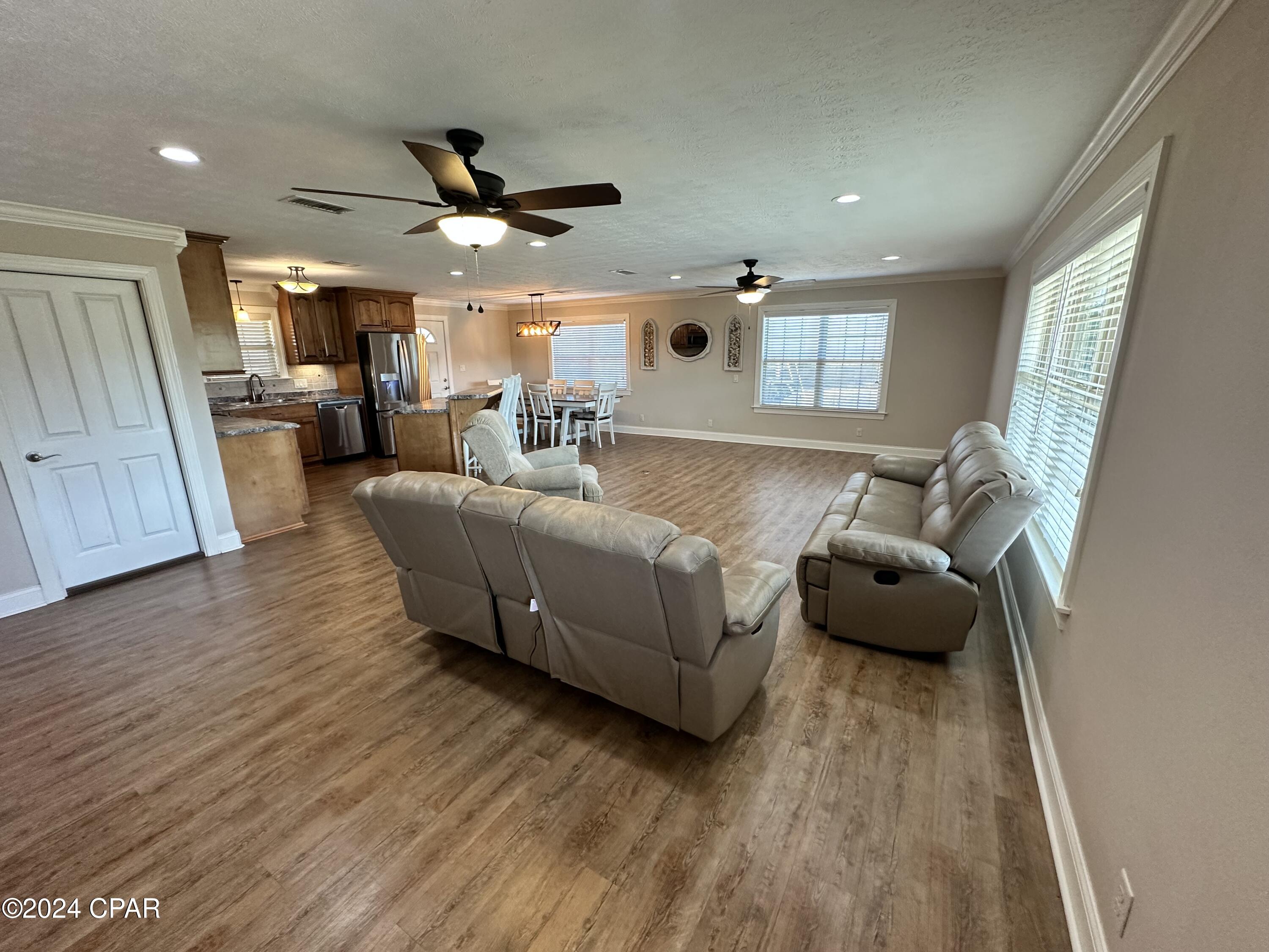 Grand Ridge - Residential