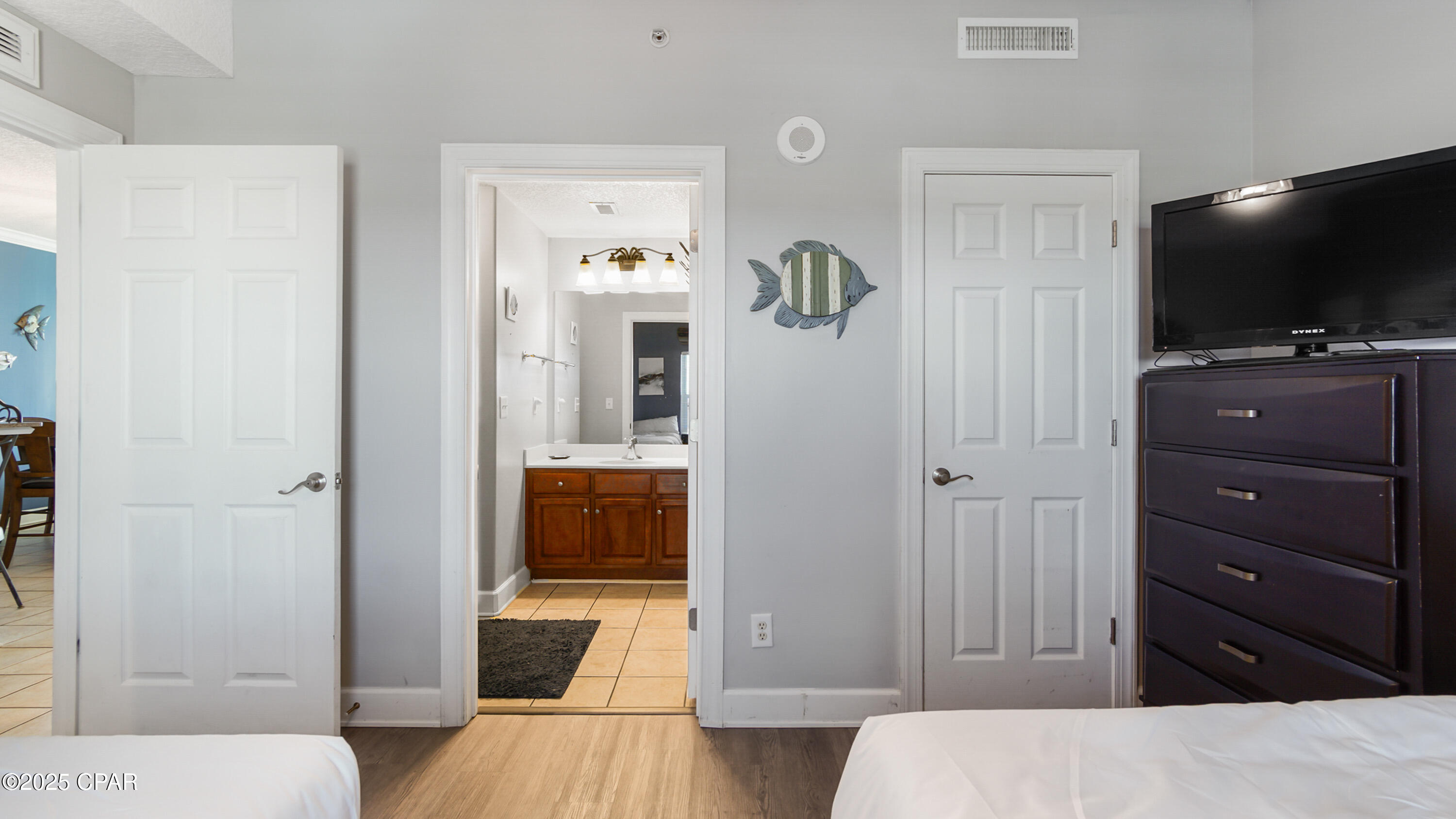 Tropic Winds - Residential