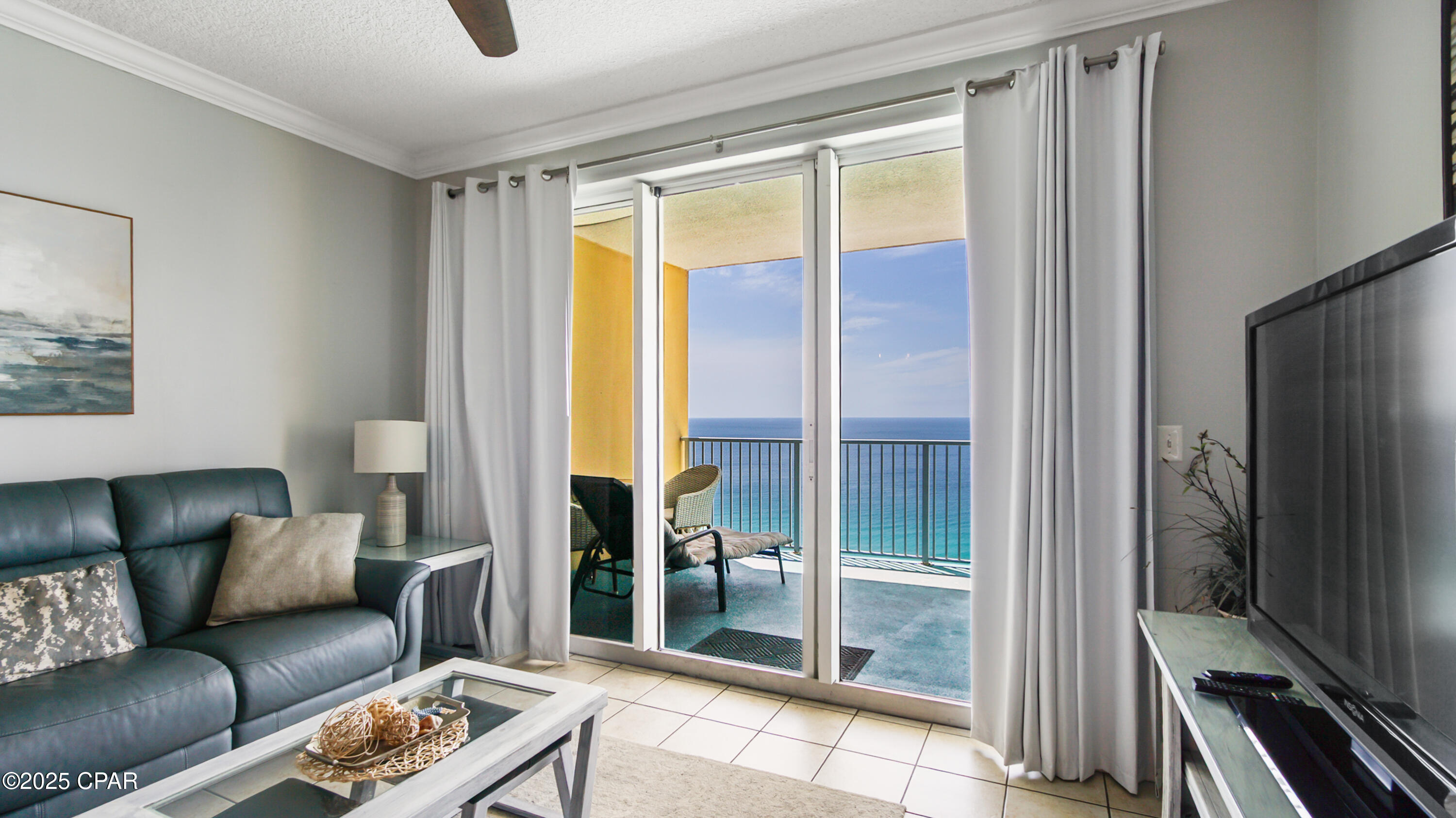 Tropic Winds - Residential