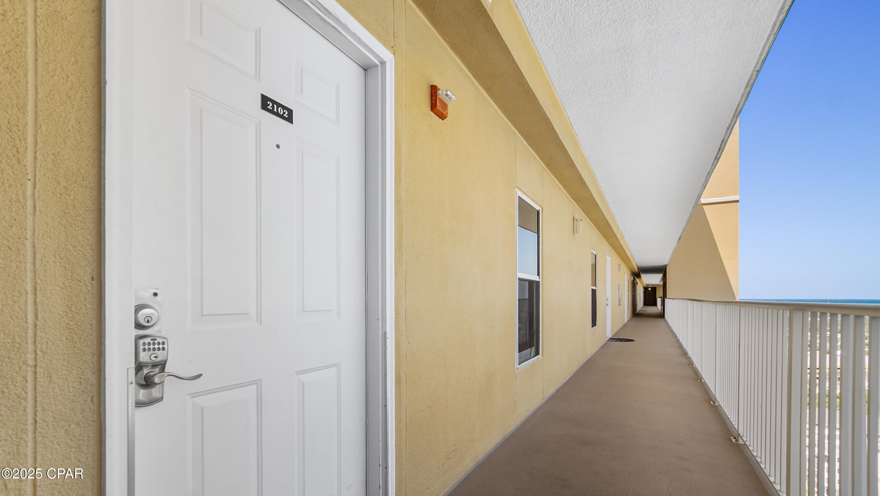 Tropic Winds - Residential