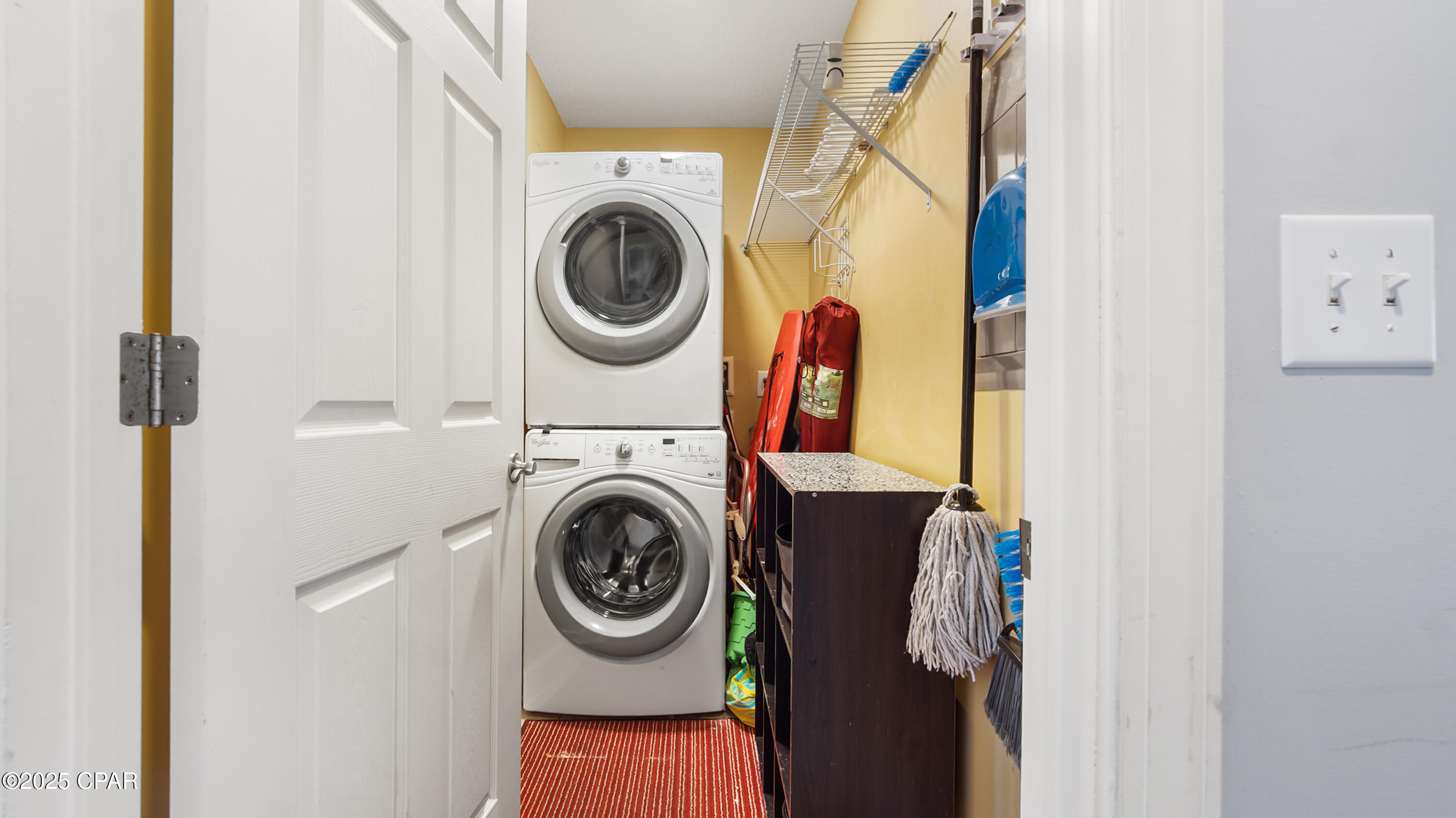 Tropic Winds - Residential